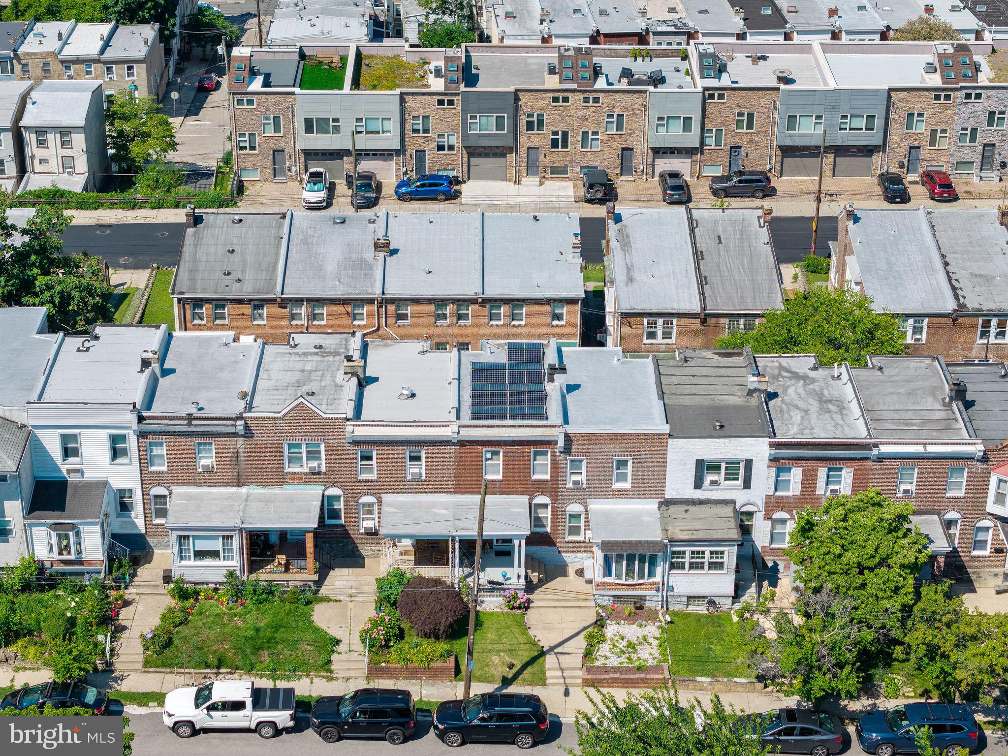 ROXBOROUGH - Residential