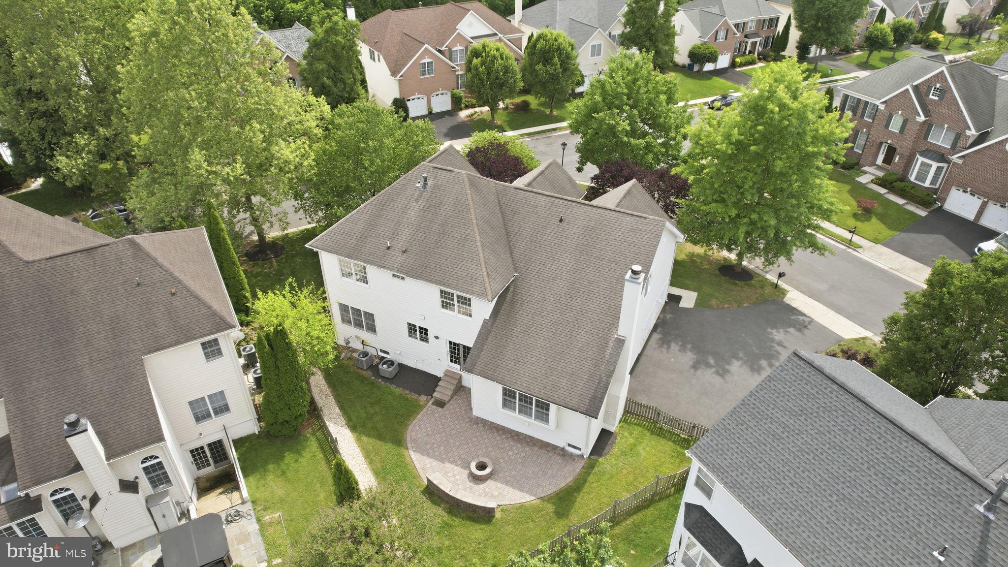RIVER BANK WOODS - Residential