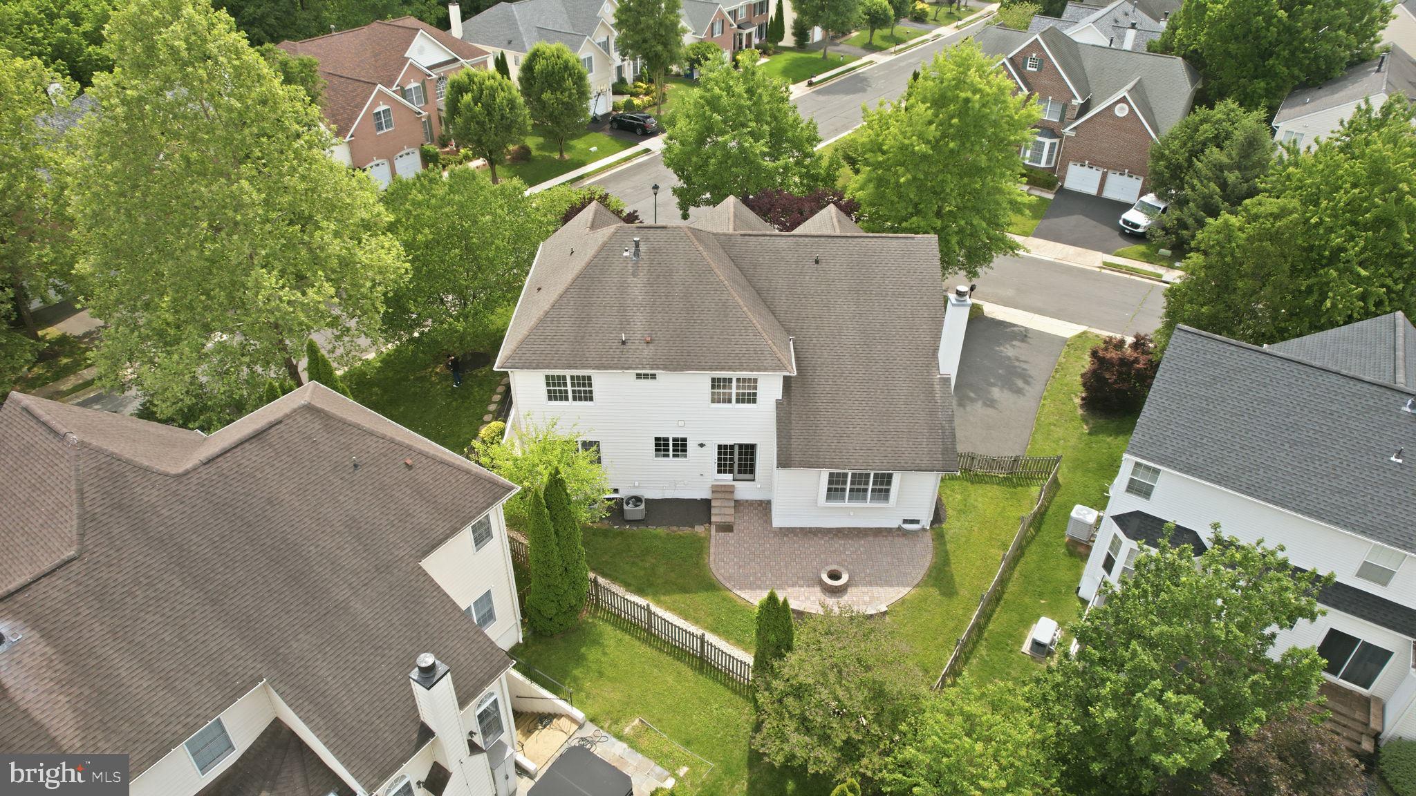 RIVER BANK WOODS - Residential
