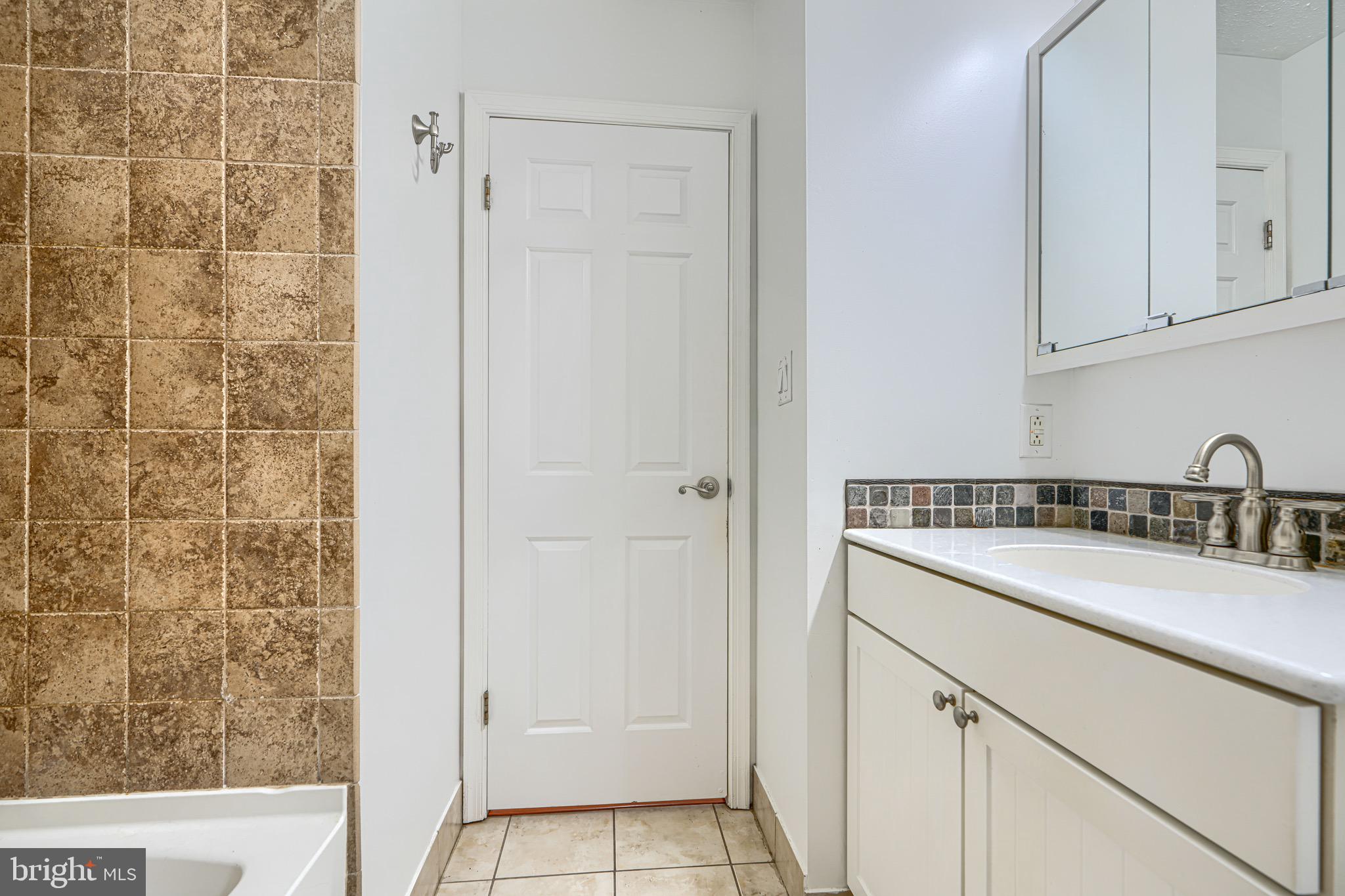 OAKHURST - Residential