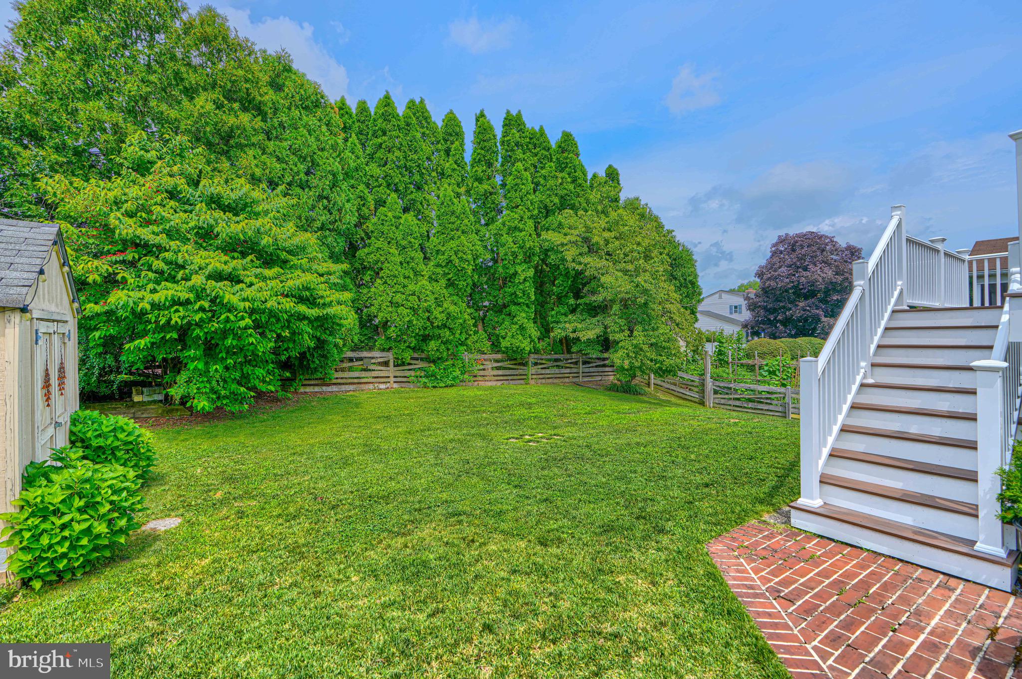 OAKHURST - Residential