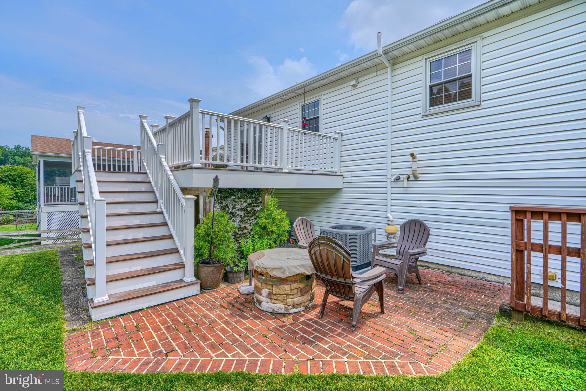 OAKHURST - Residential