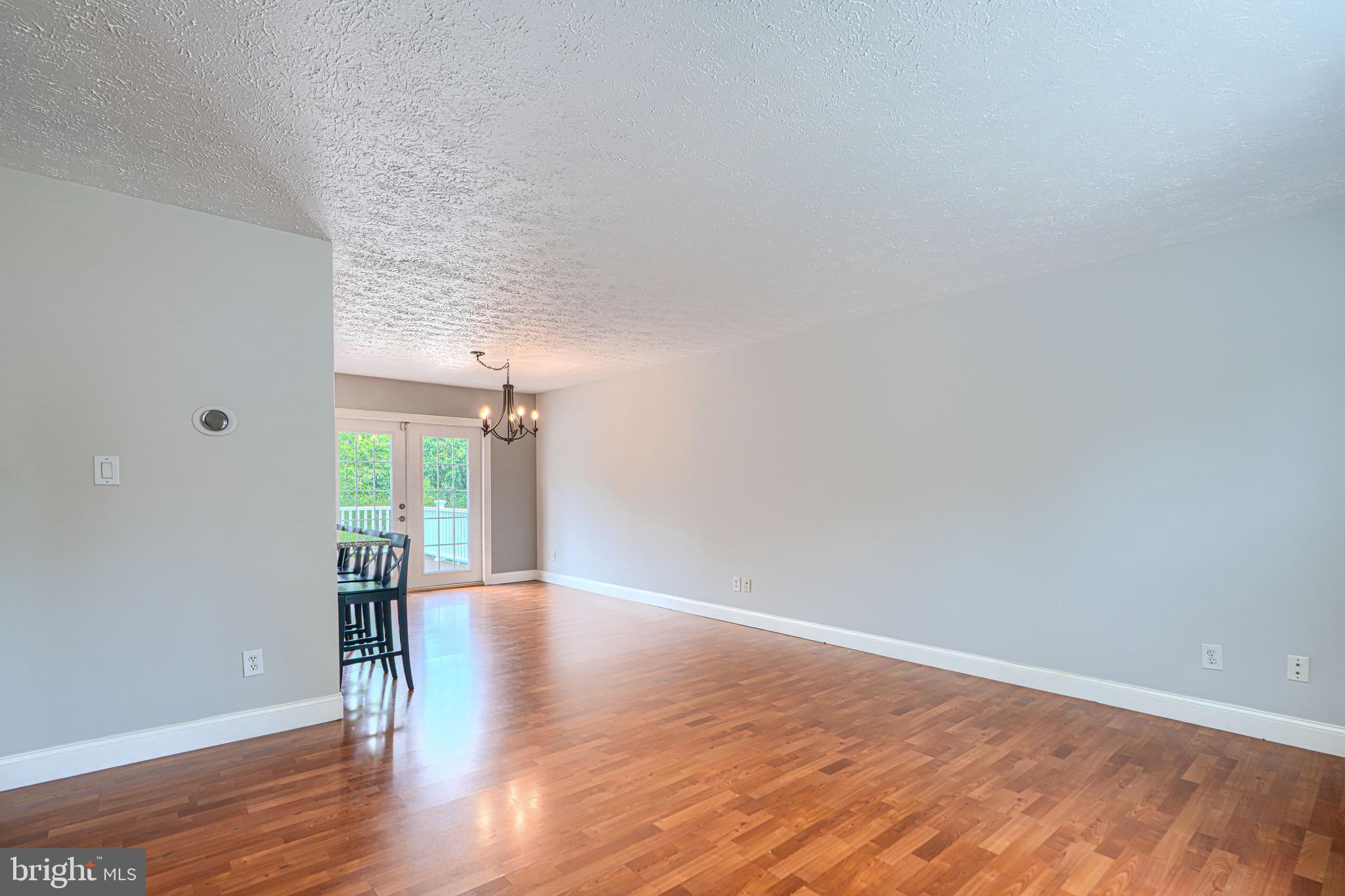 OAKHURST - Residential