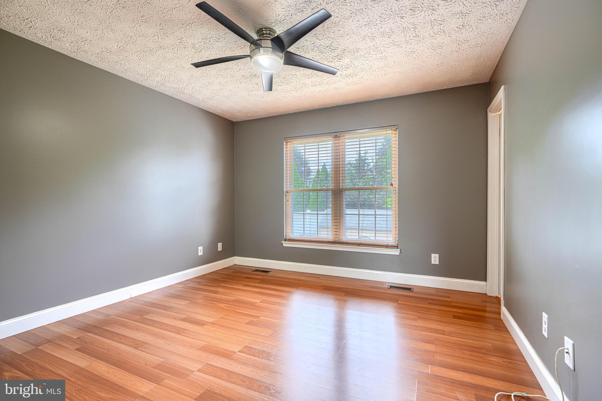 OAKHURST - Residential