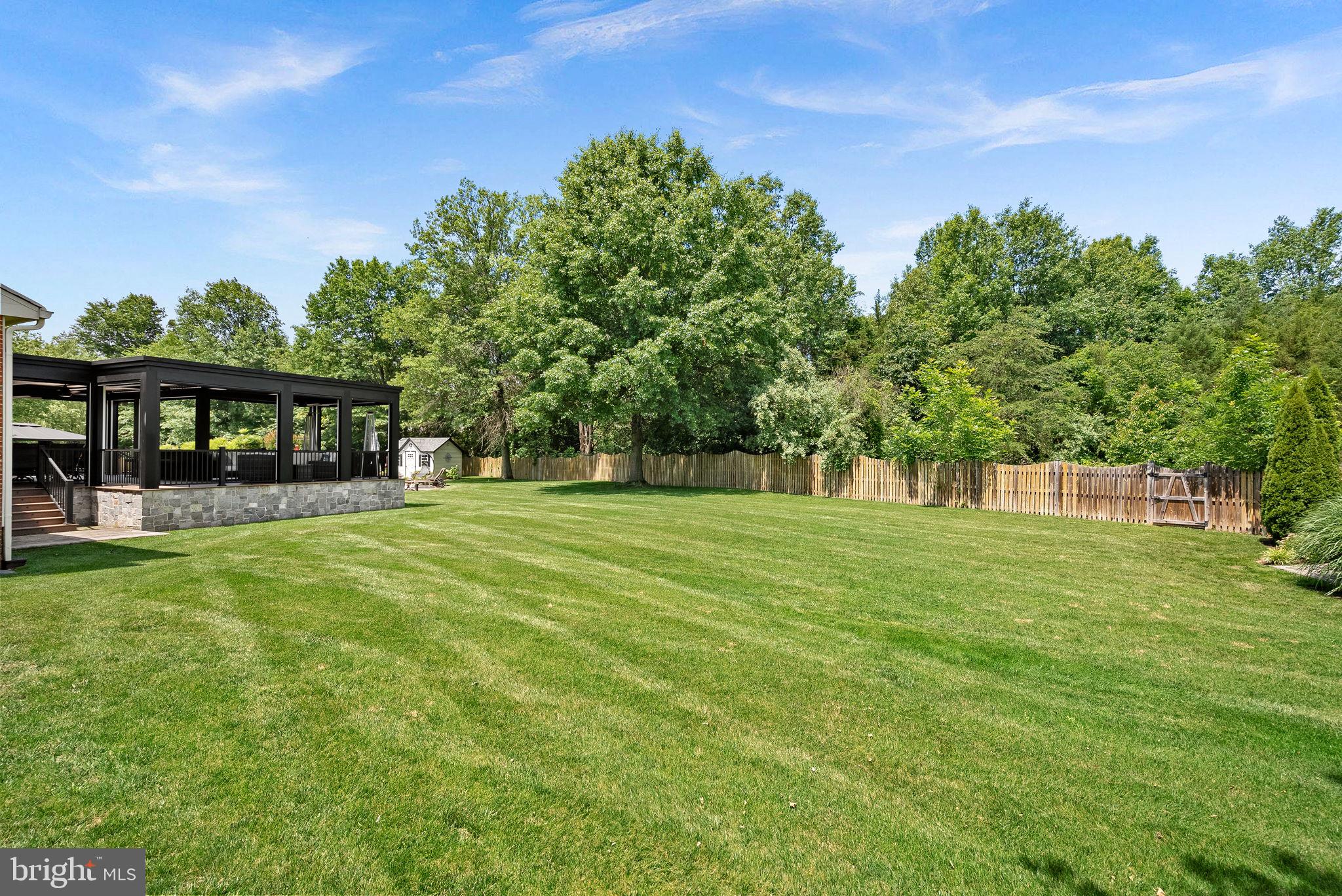 VANTAGE POINTE - Residential