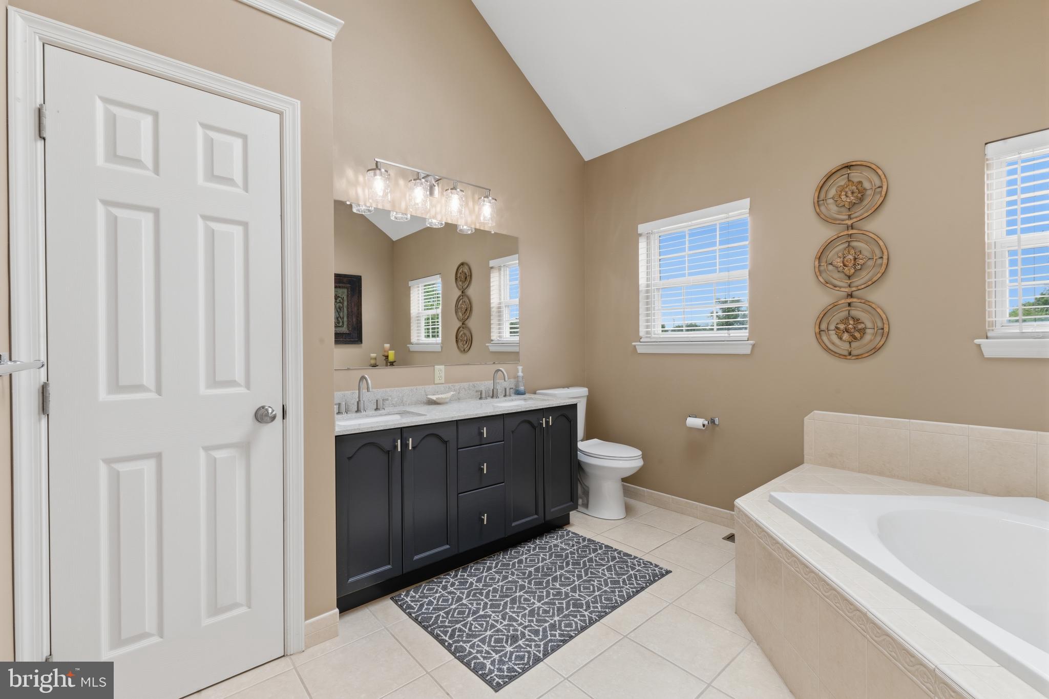 LOCHWOOD ESTATES - Residential