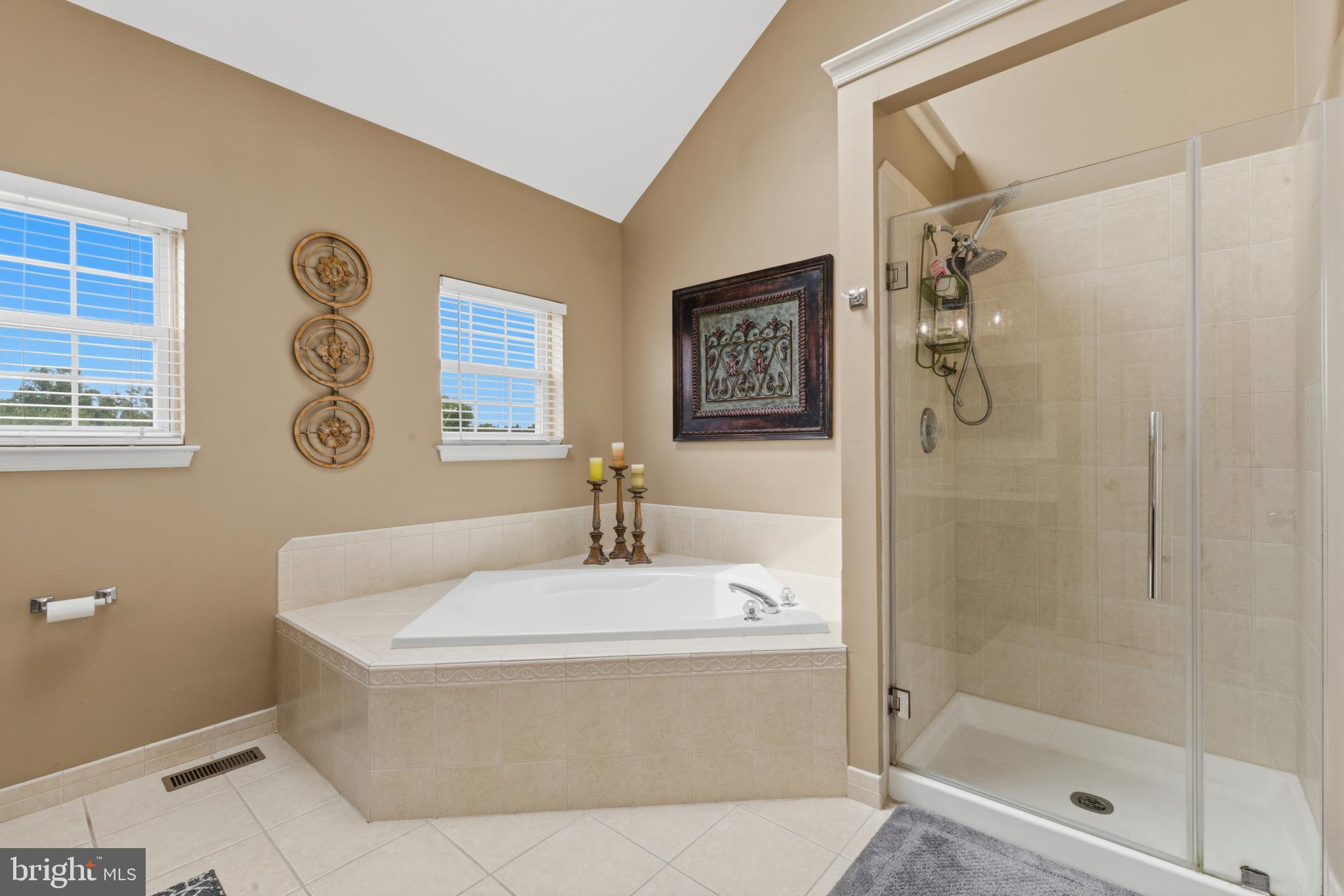 LOCHWOOD ESTATES - Residential