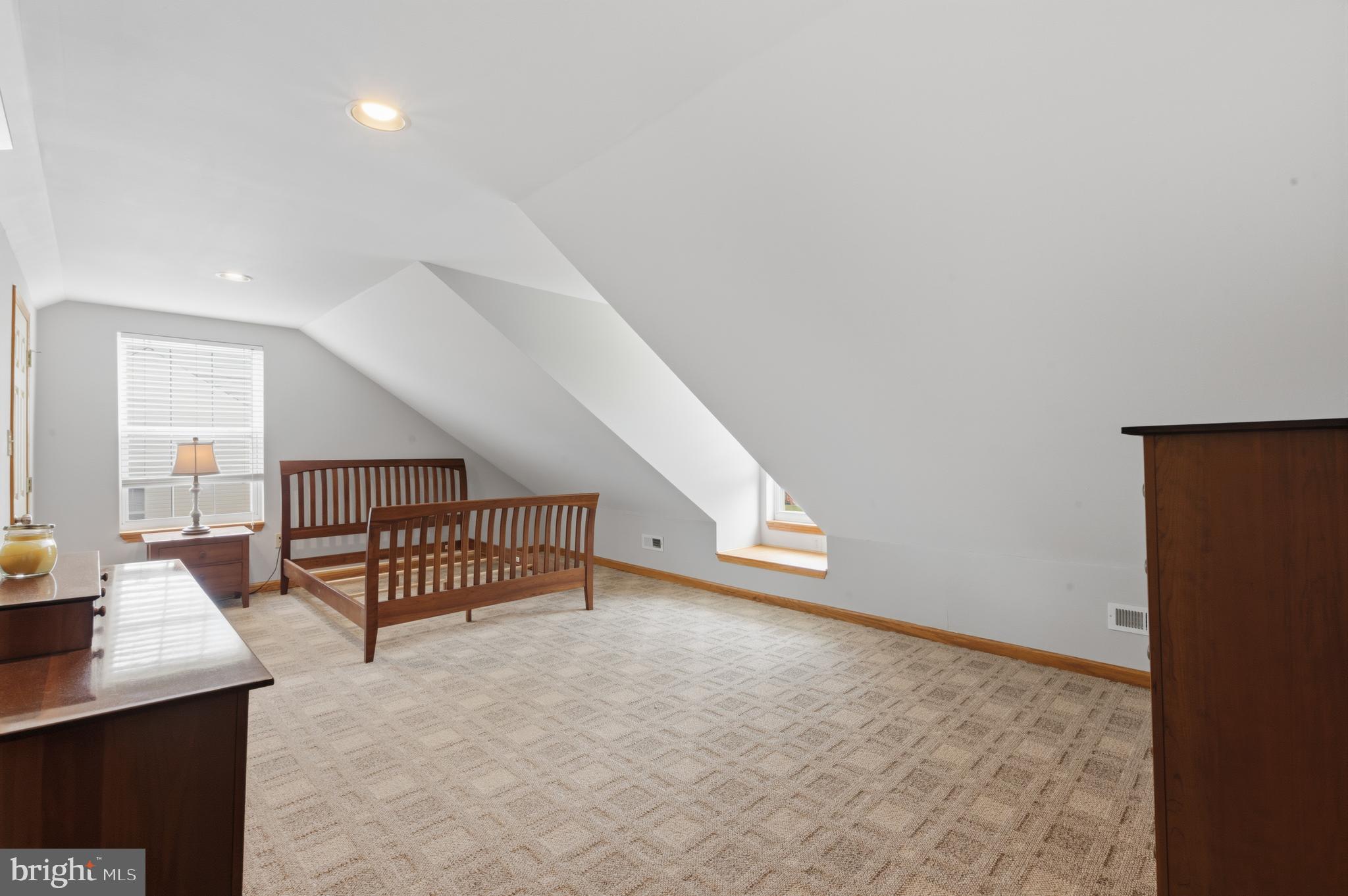 LOCHWOOD ESTATES - Residential
