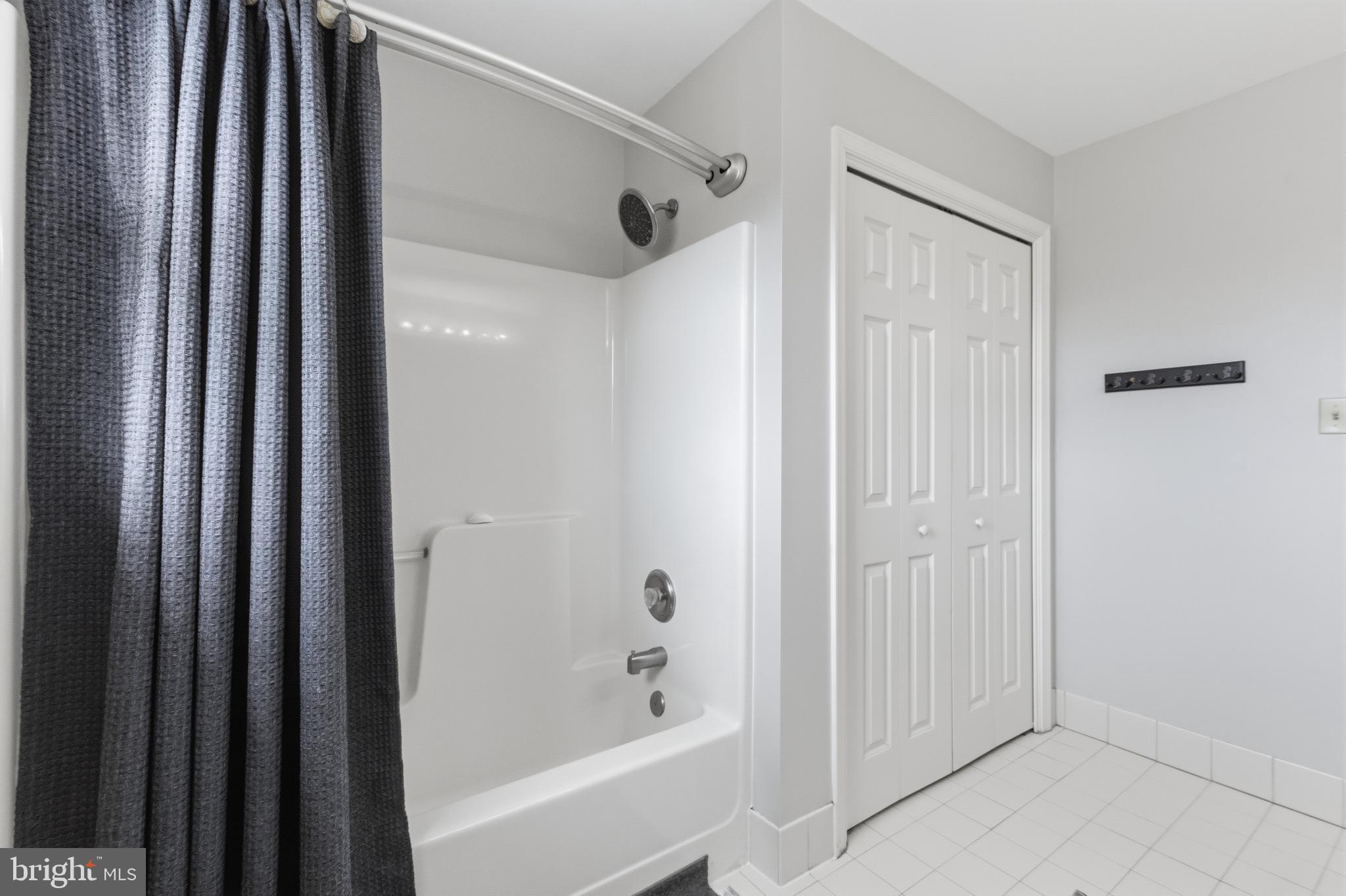 LOCHWOOD ESTATES - Residential