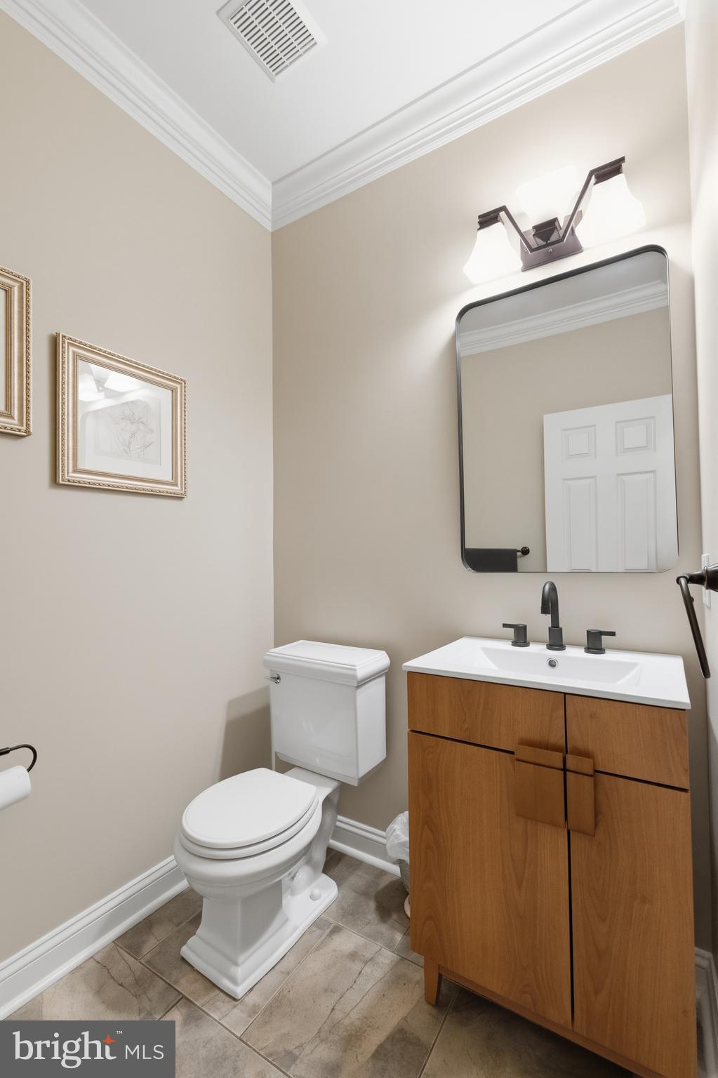 LOCHWOOD ESTATES - Residential