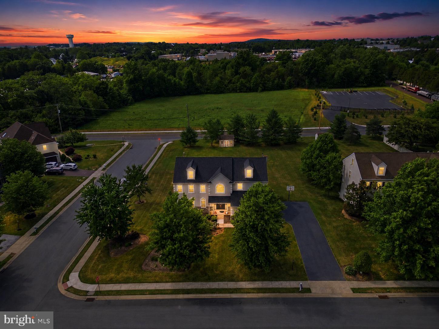 LOCHWOOD ESTATES - Residential