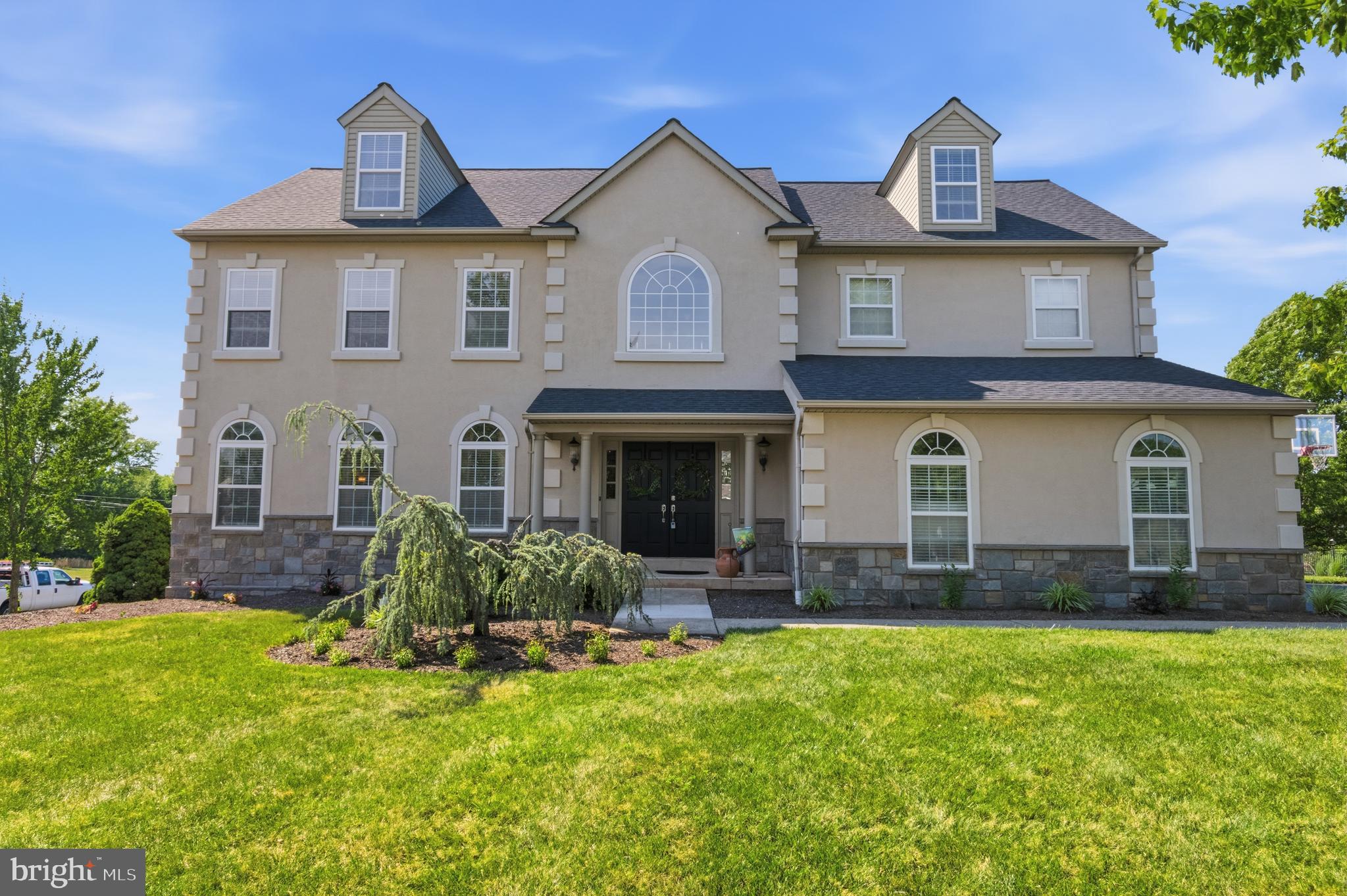 LOCHWOOD ESTATES - Residential
