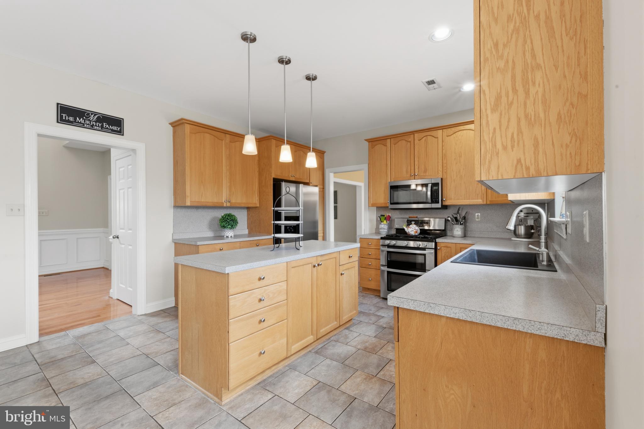 LOCHWOOD ESTATES - Residential