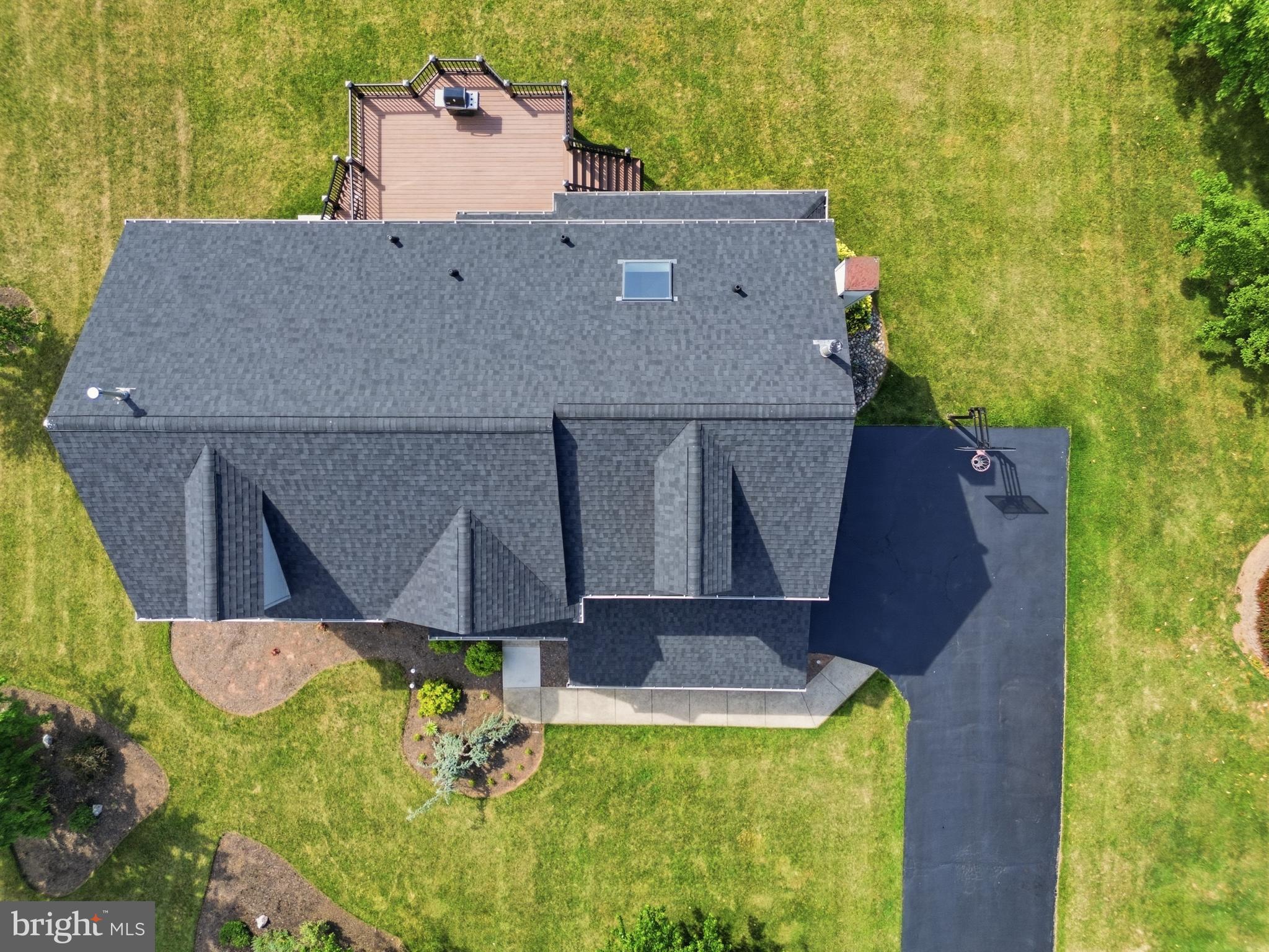 LOCHWOOD ESTATES - Residential