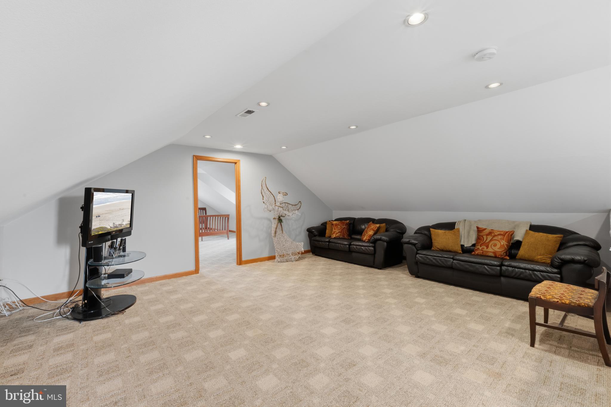 LOCHWOOD ESTATES - Residential