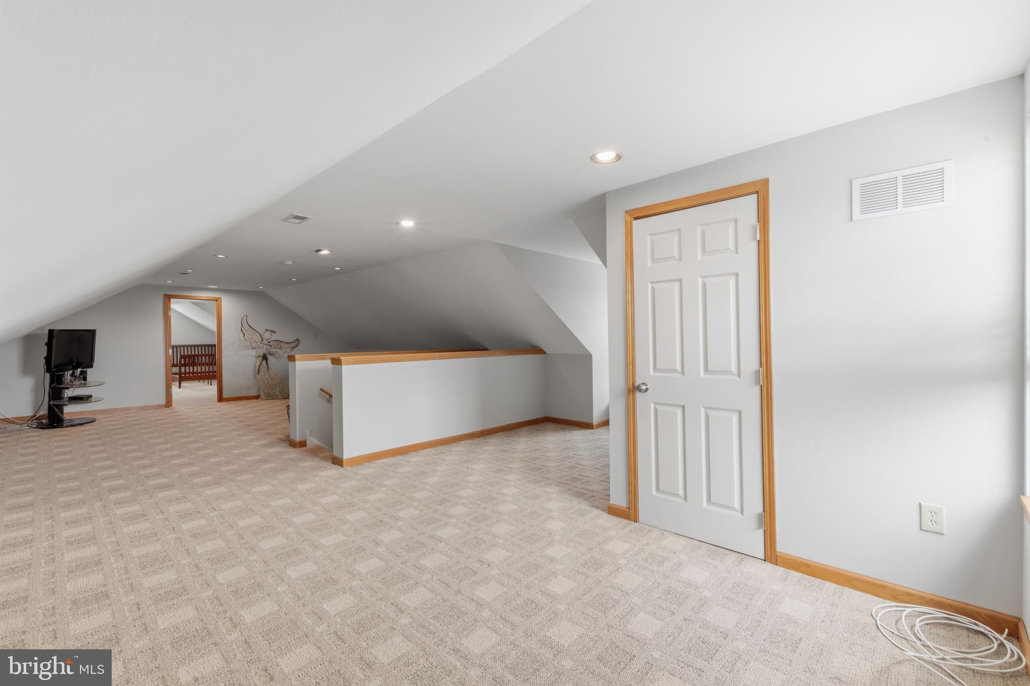 LOCHWOOD ESTATES - Residential