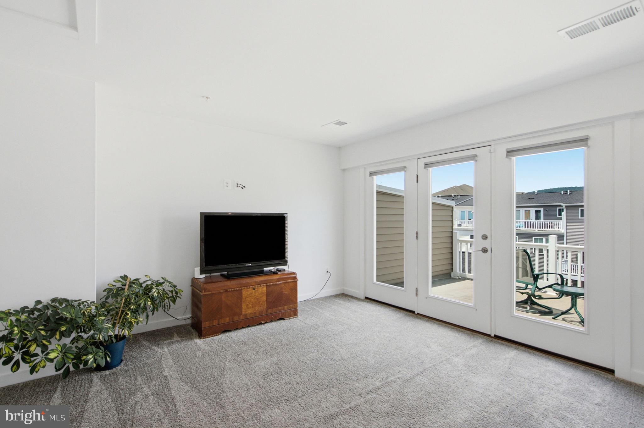 GAMBRILL VIEW - Residential
