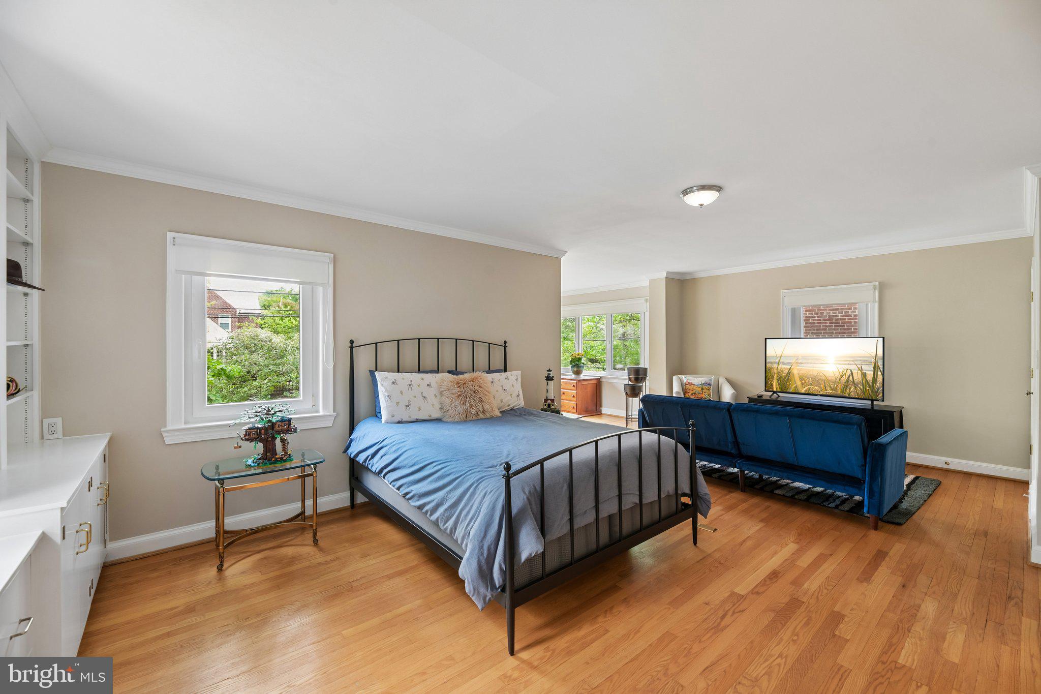 AMERICAN UNIVERSITY PARK - Residential