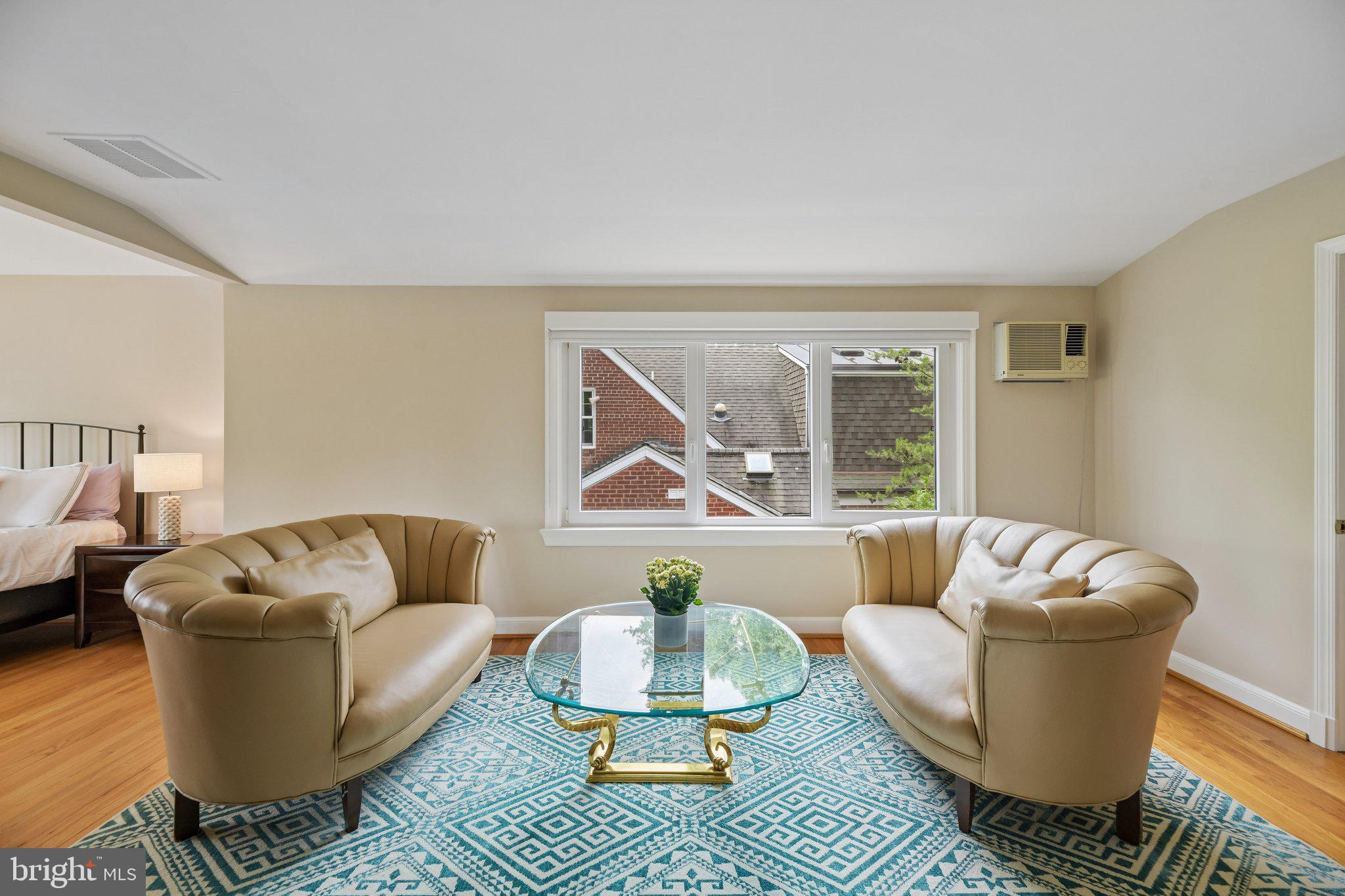 AMERICAN UNIVERSITY PARK - Residential