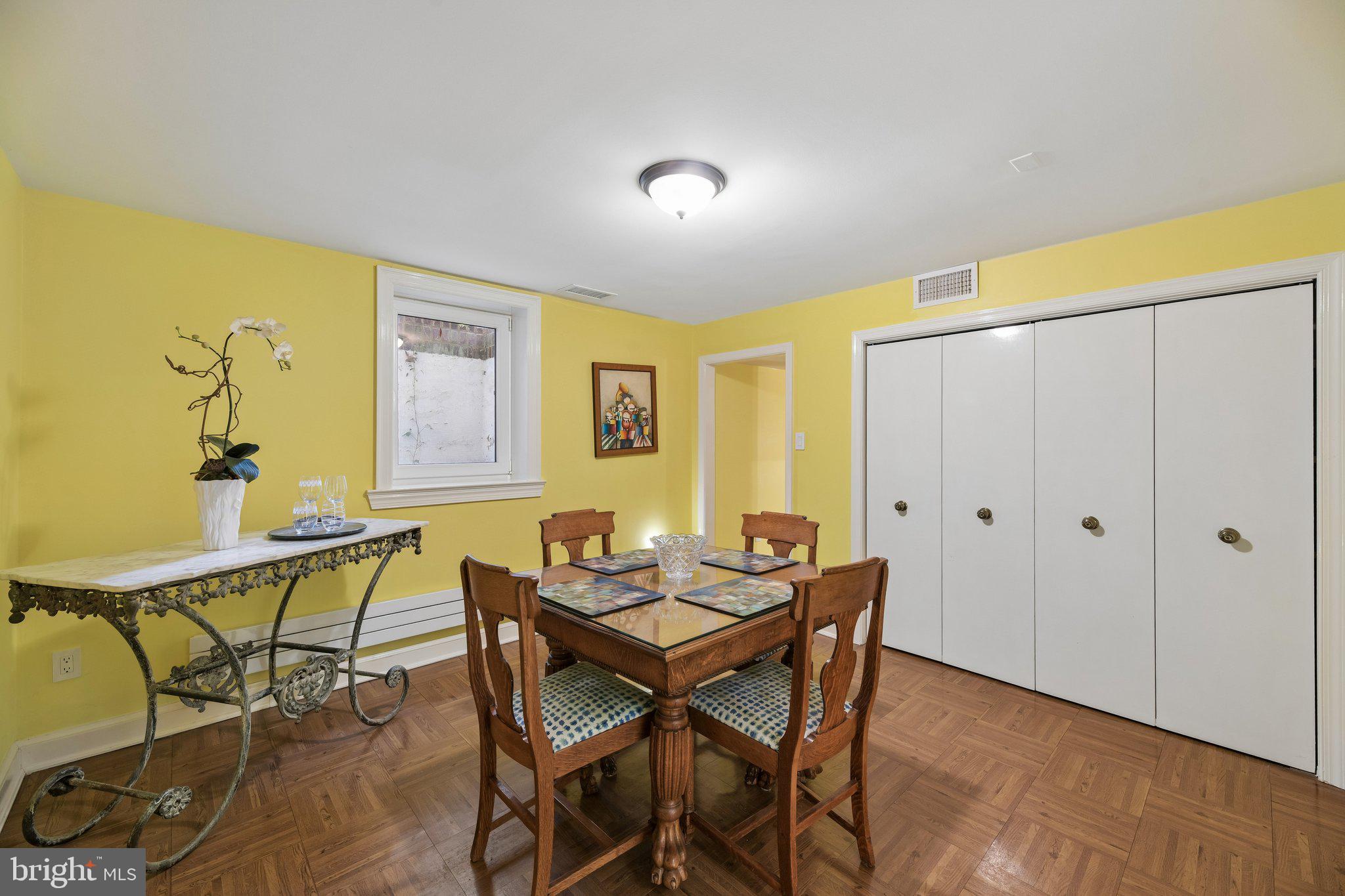 AMERICAN UNIVERSITY PARK - Residential