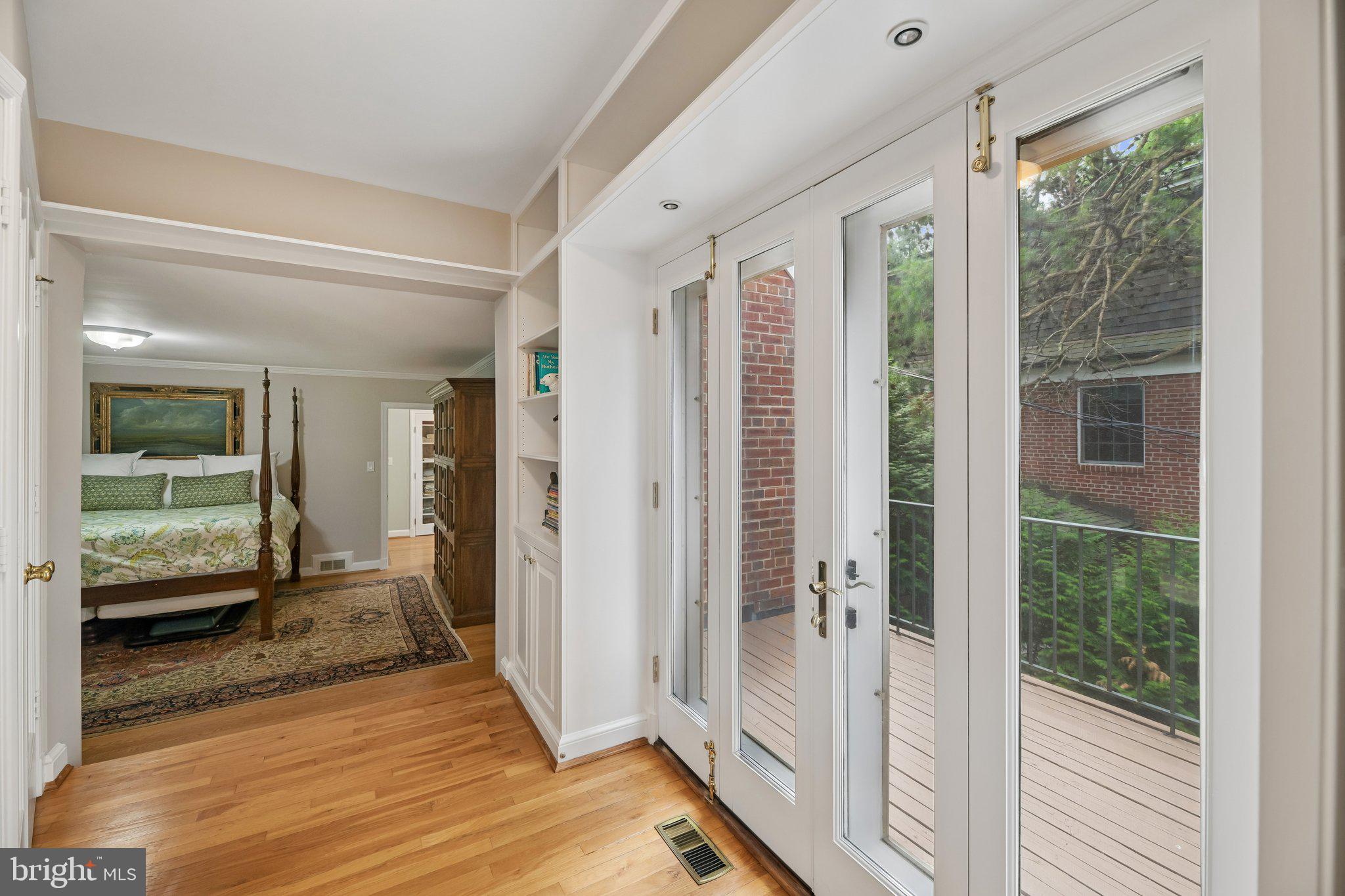 AMERICAN UNIVERSITY PARK - Residential
