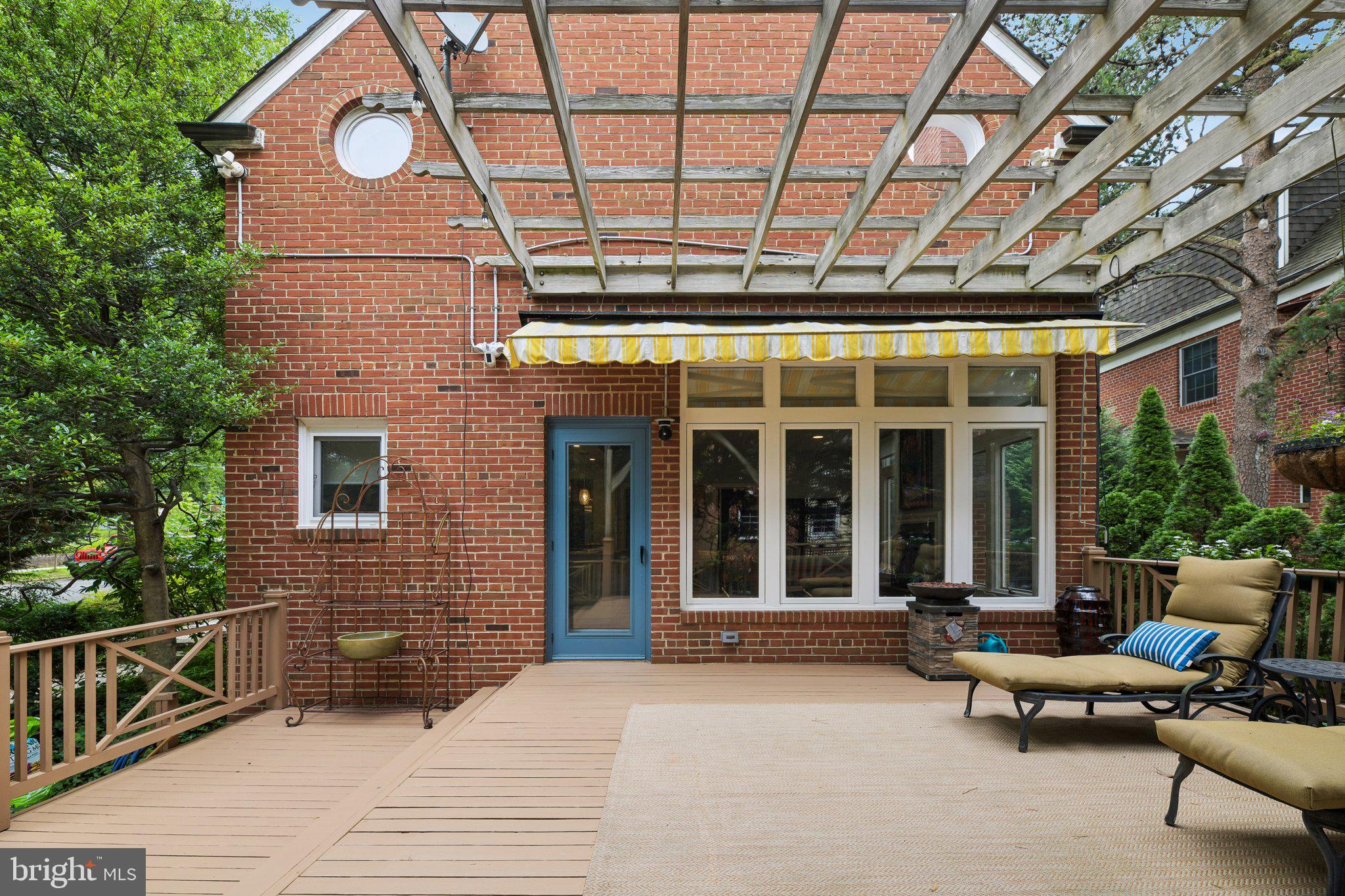 AMERICAN UNIVERSITY PARK - Residential