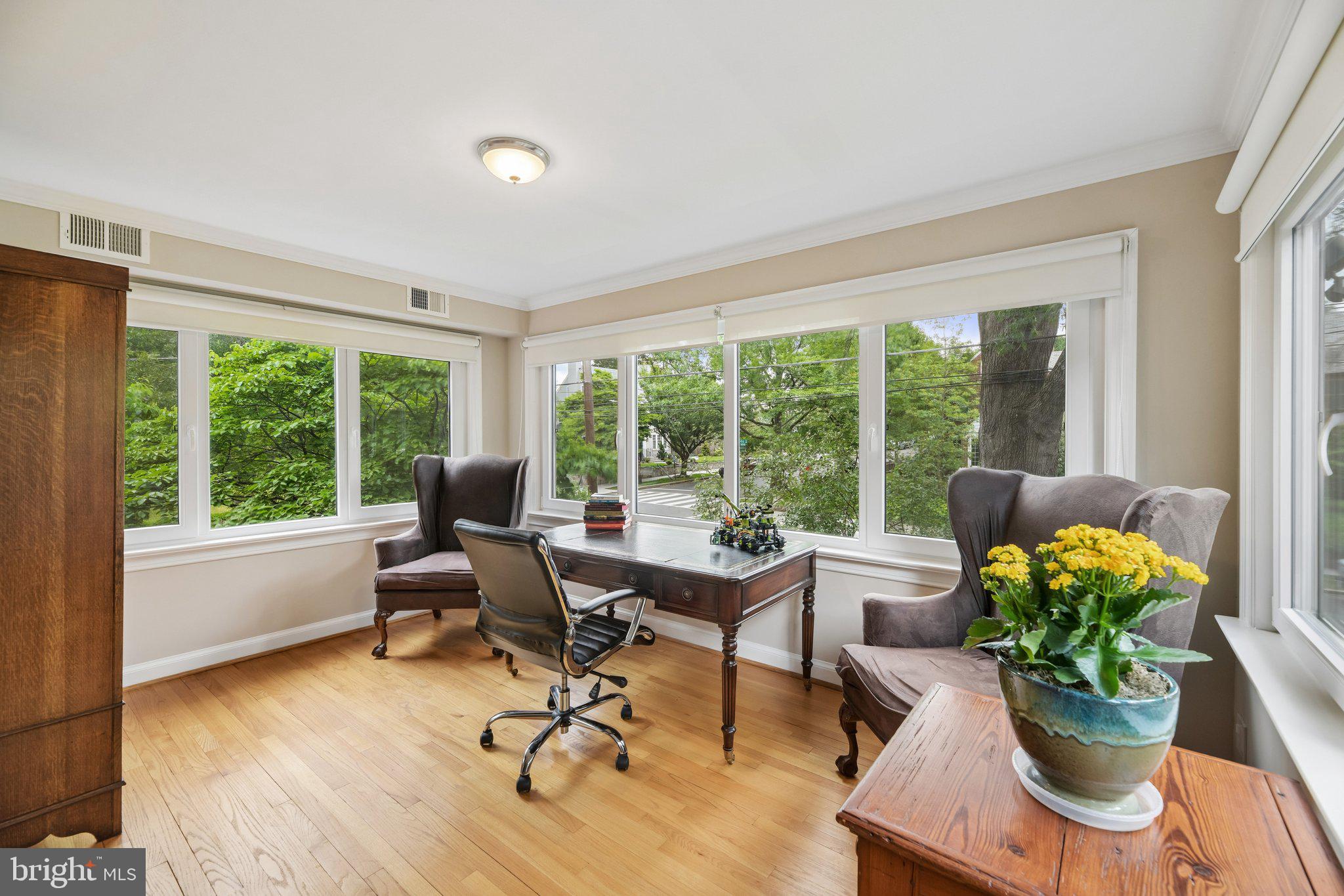 AMERICAN UNIVERSITY PARK - Residential