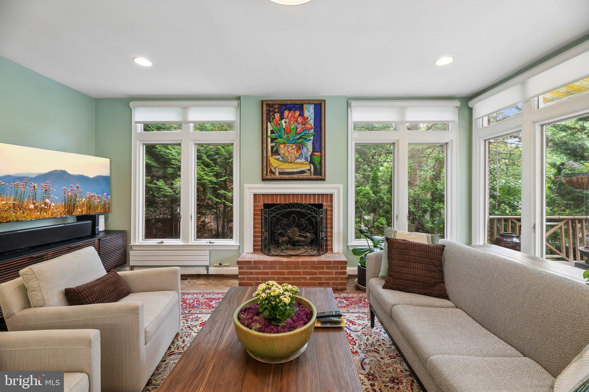 AMERICAN UNIVERSITY PARK - Residential