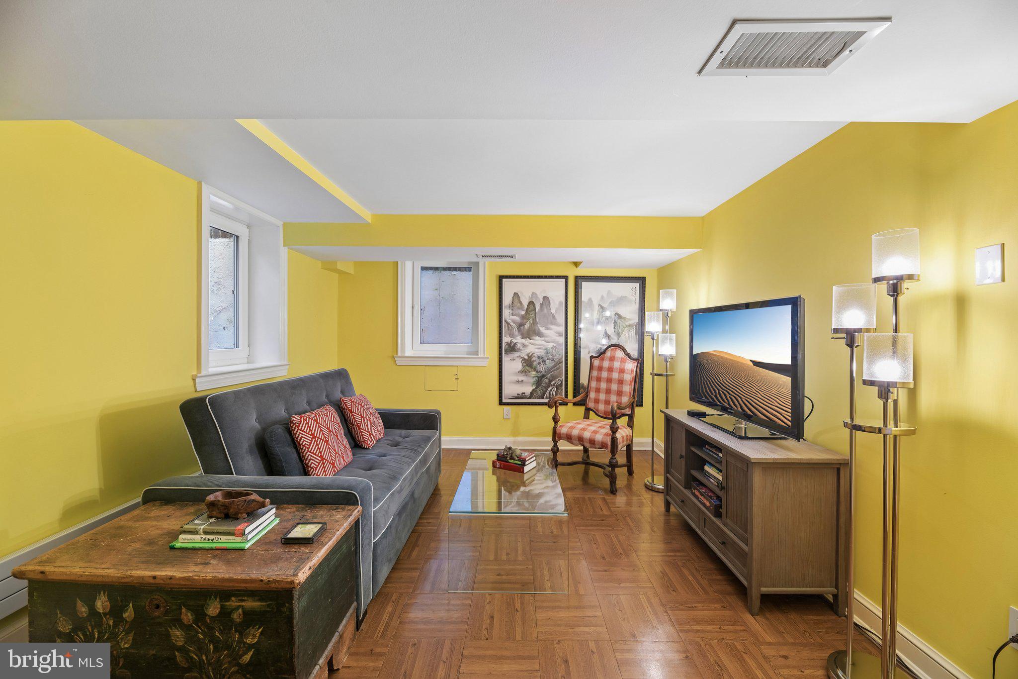 AMERICAN UNIVERSITY PARK - Residential