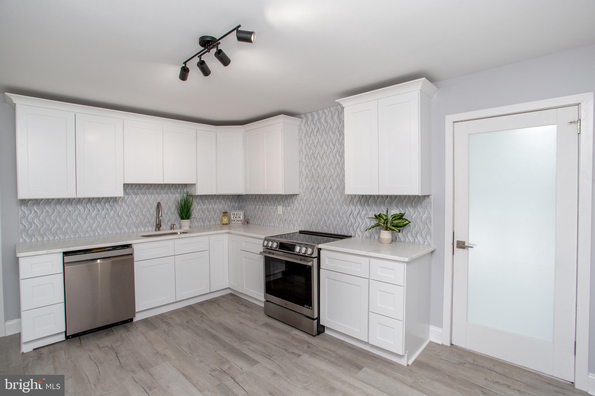 CASEY HILLS - Residential