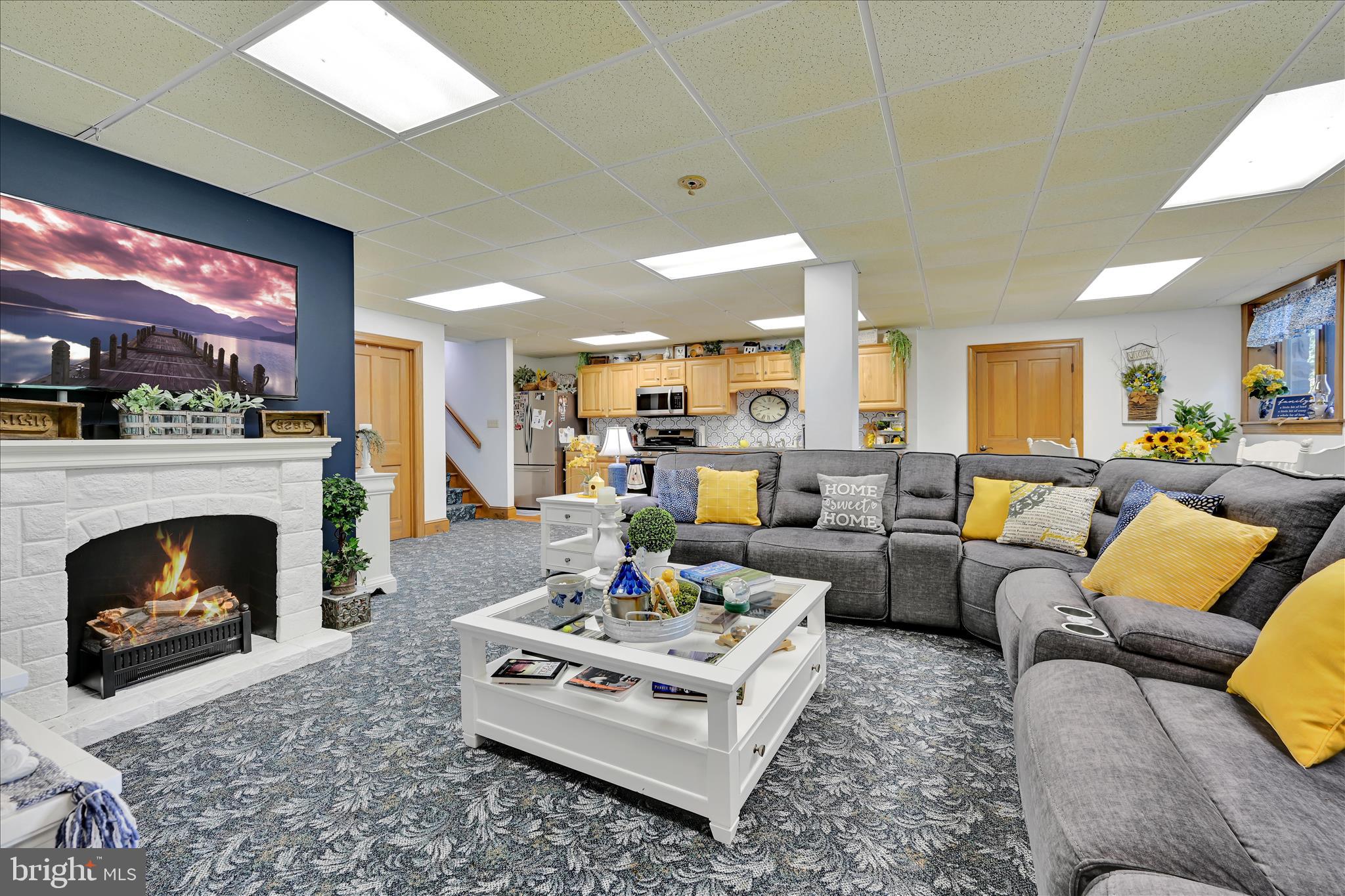 LITTLE BRITAIN - Residential