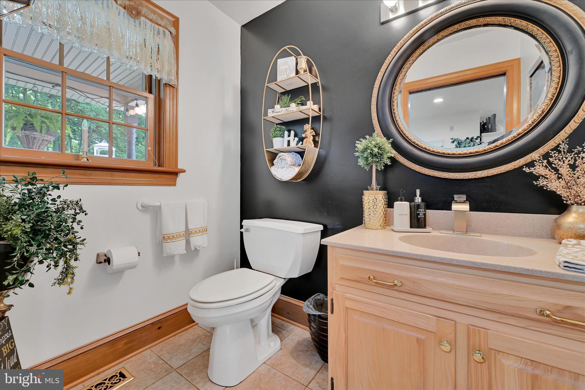 LITTLE BRITAIN - Residential