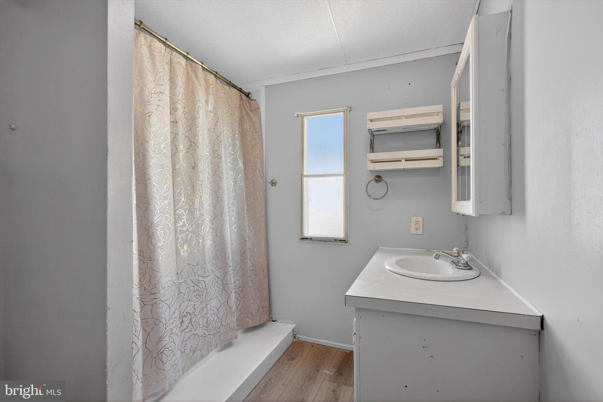 HARBORTON PLACE - Residential