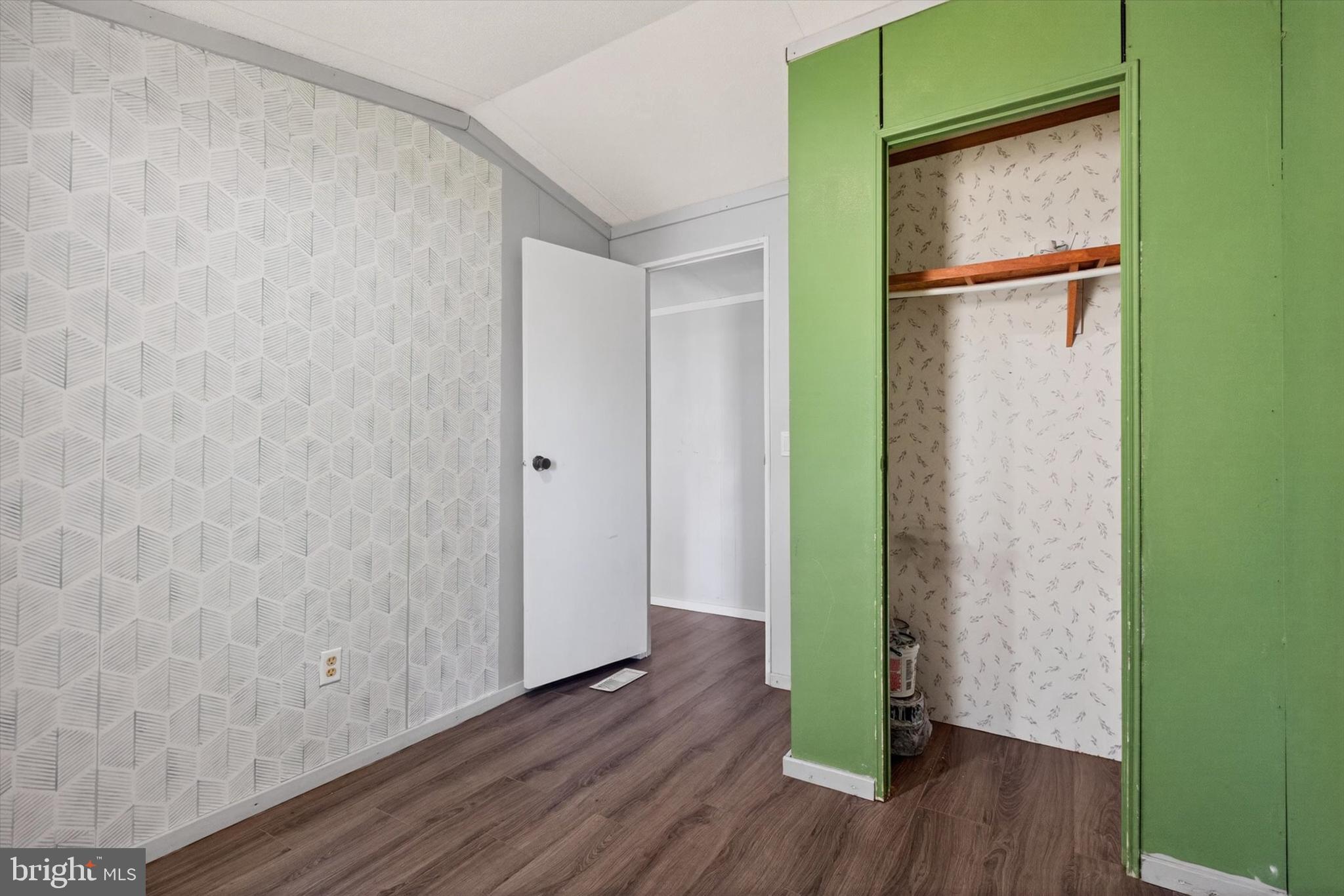 HARBORTON PLACE - Residential