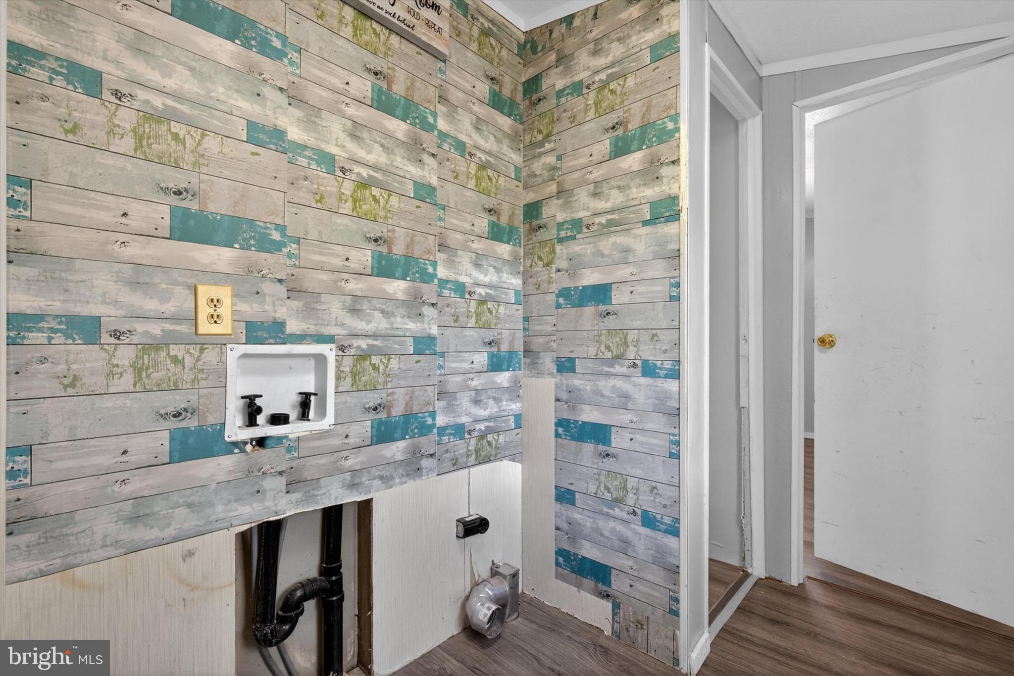 HARBORTON PLACE - Residential