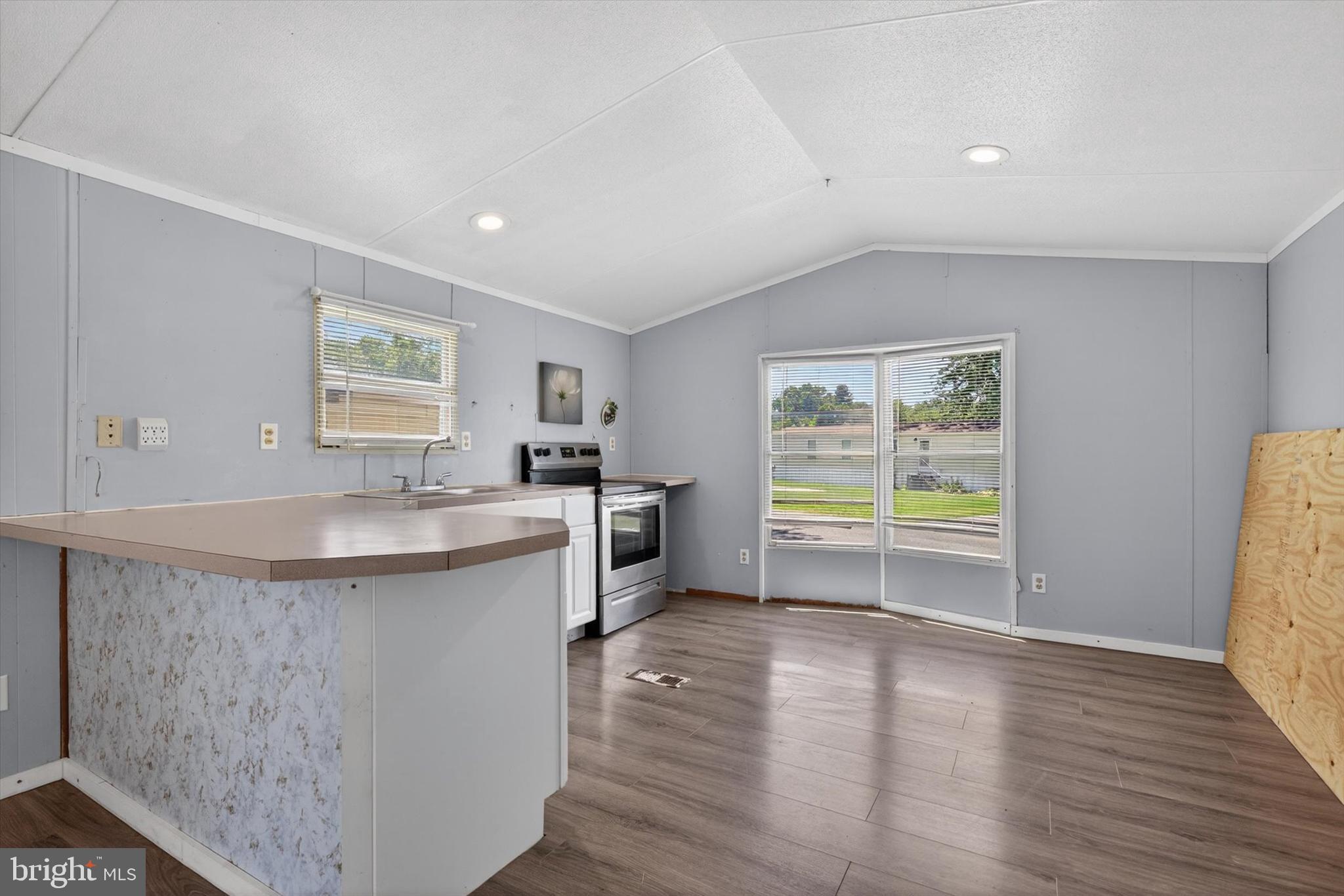 HARBORTON PLACE - Residential
