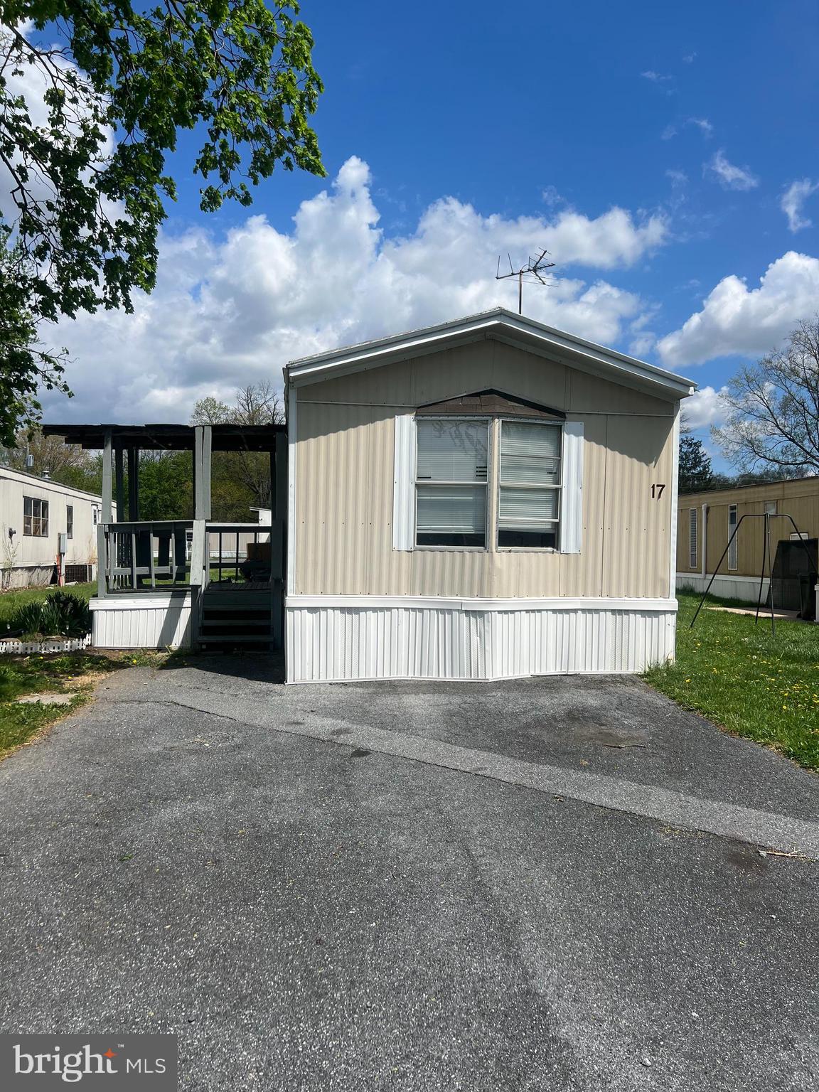 HARBORTON PLACE - Residential