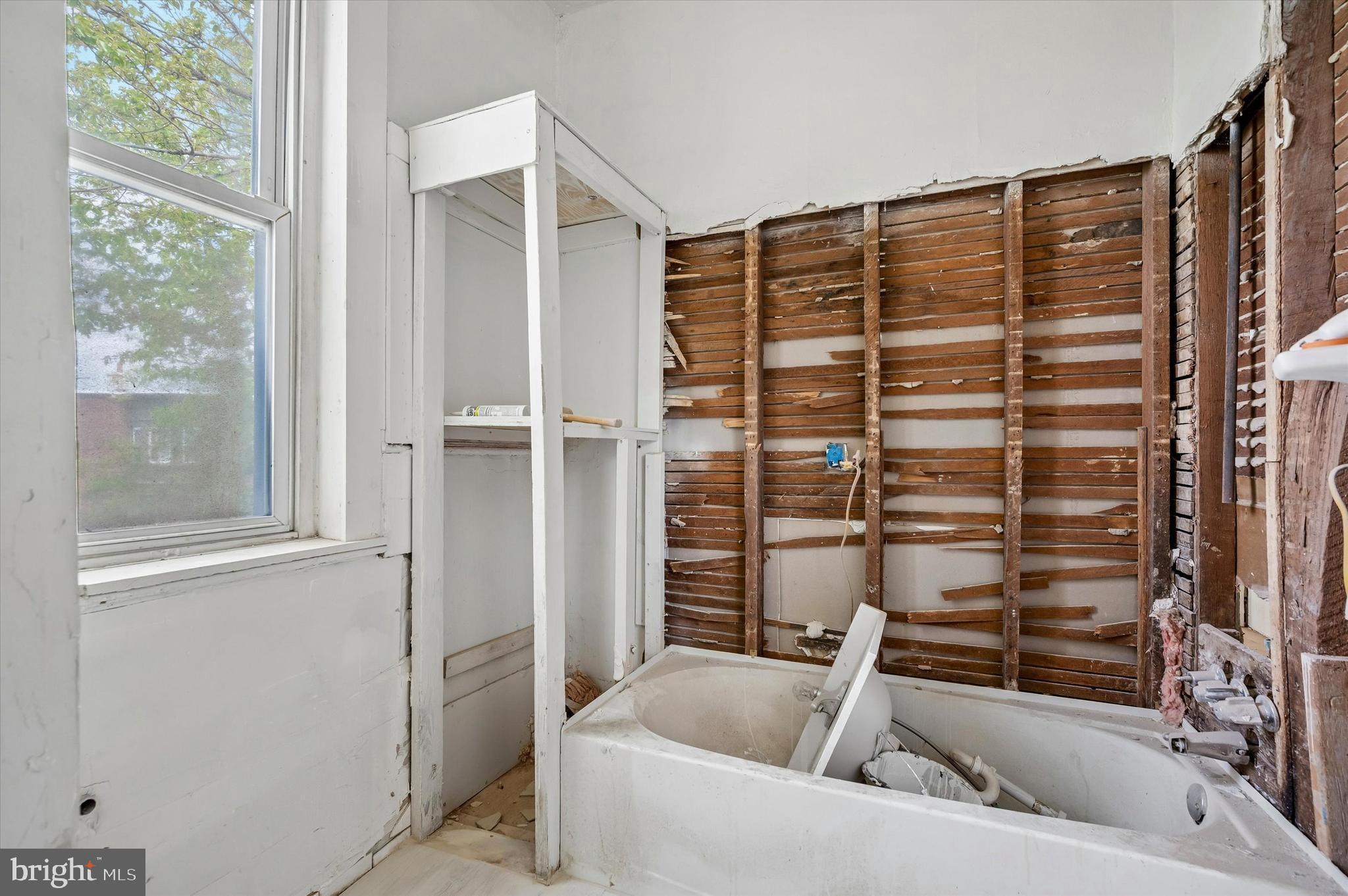 MILL CREEK - Residential Income