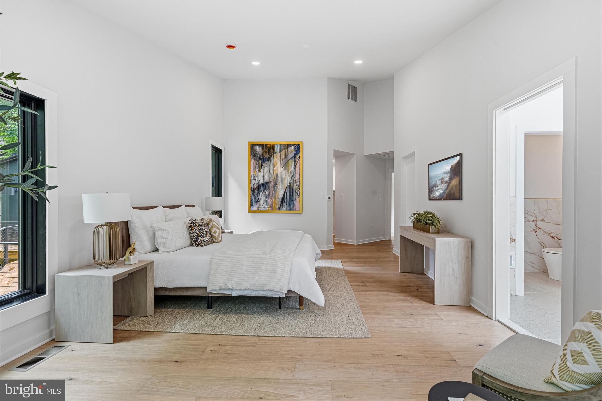 RESTON - Residential