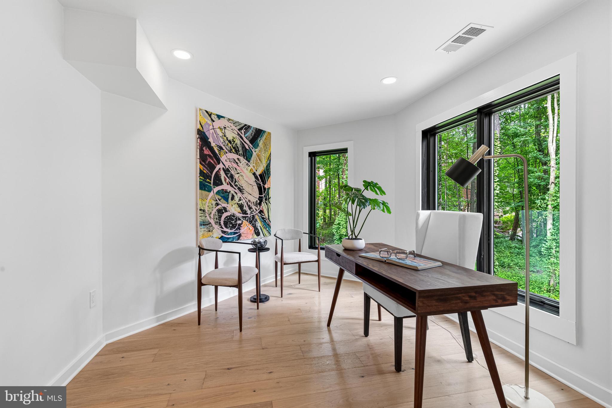 RESTON - Residential