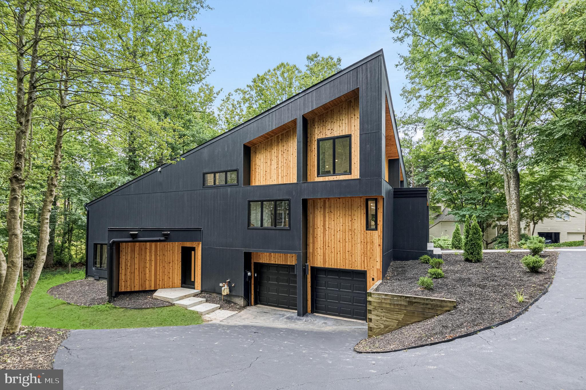 RESTON - Residential