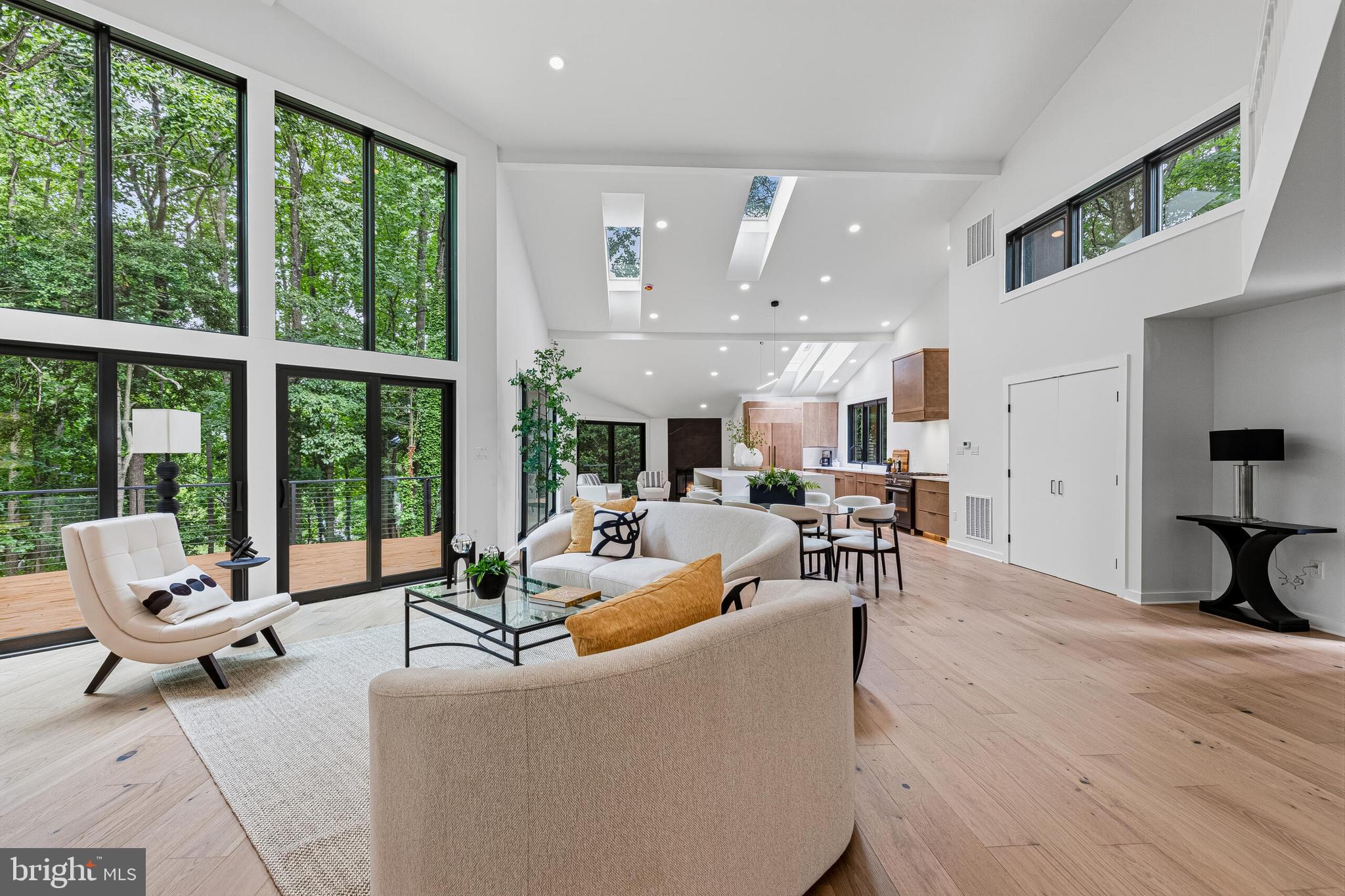 RESTON - Residential