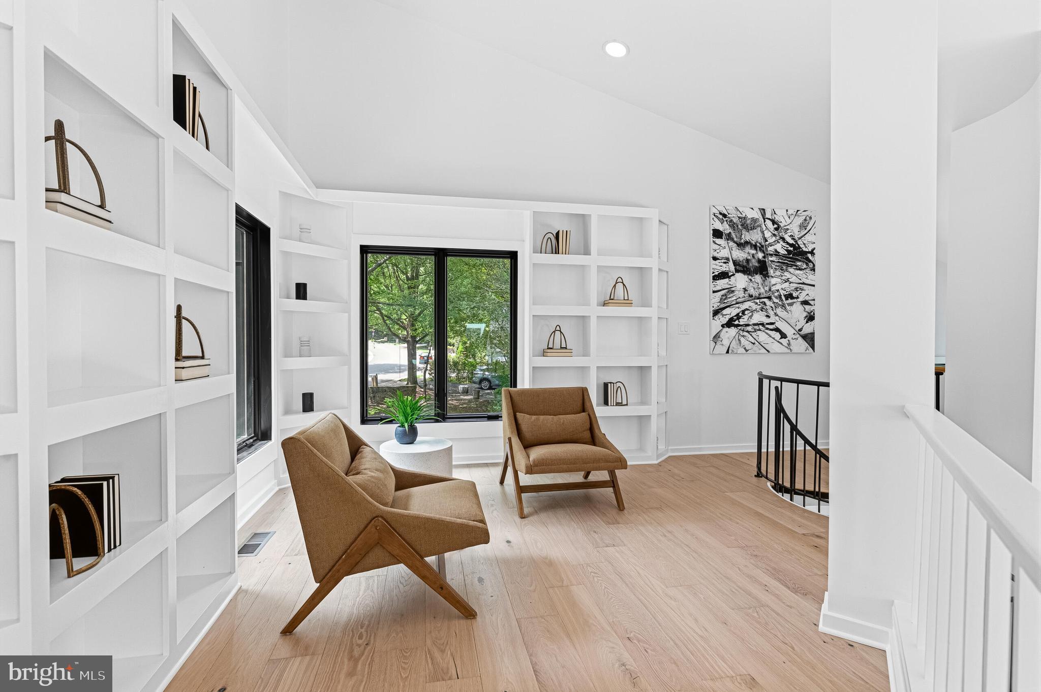RESTON - Residential