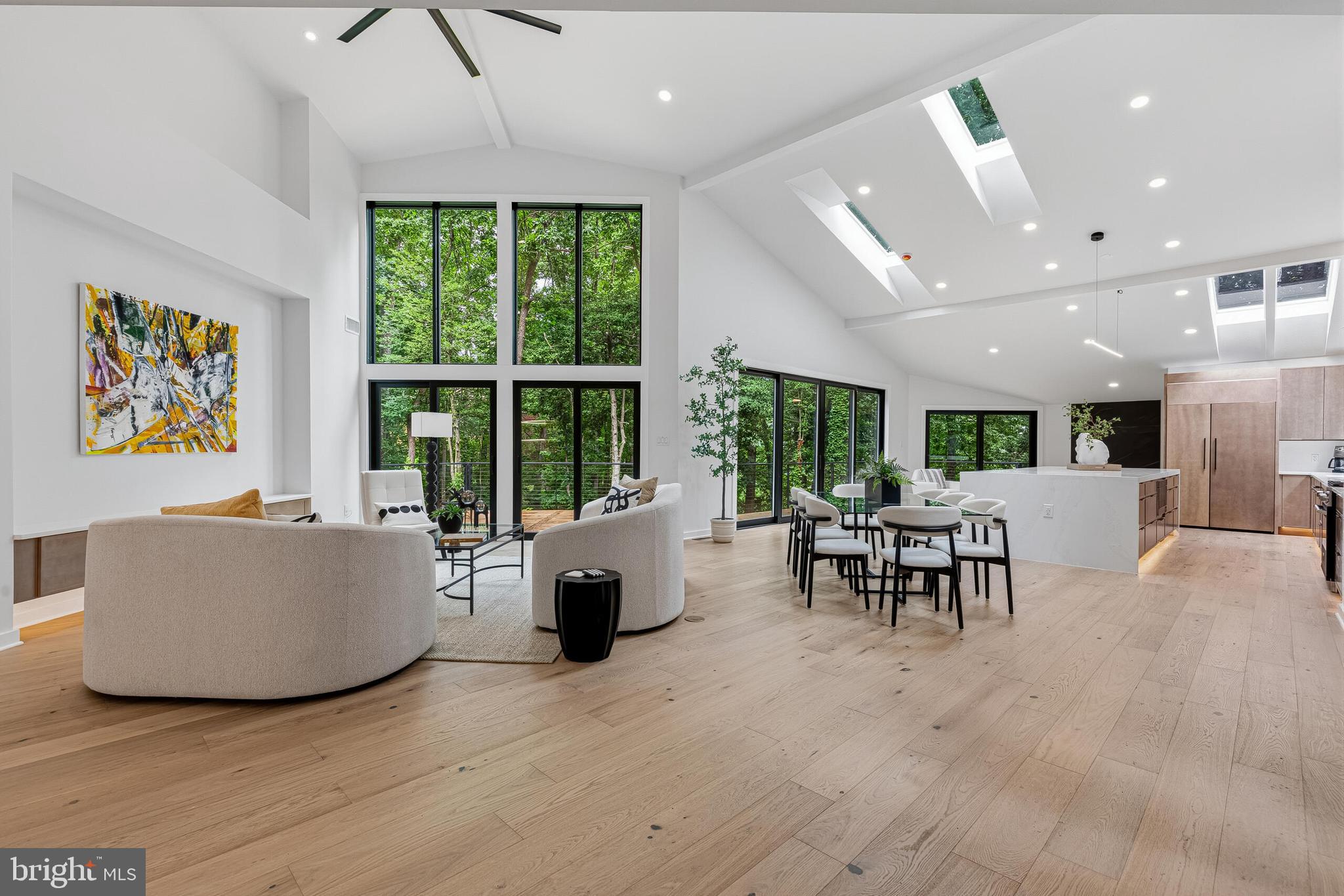 RESTON - Residential