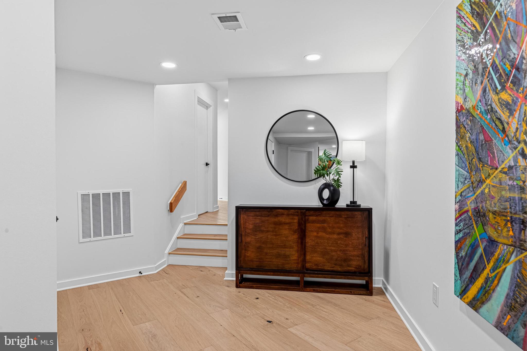 RESTON - Residential