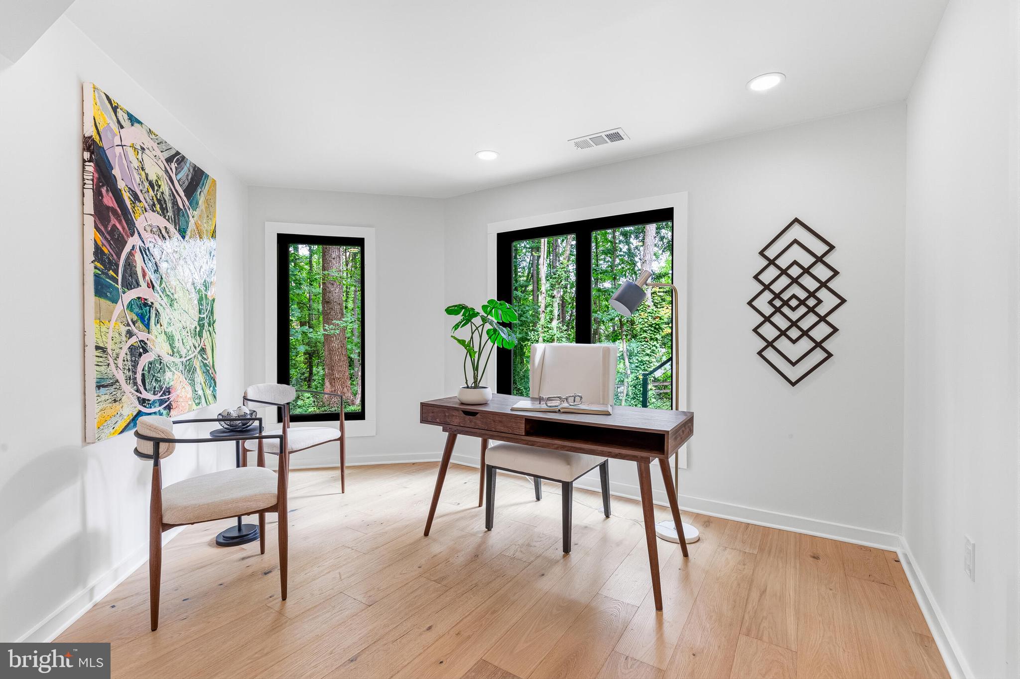 RESTON - Residential