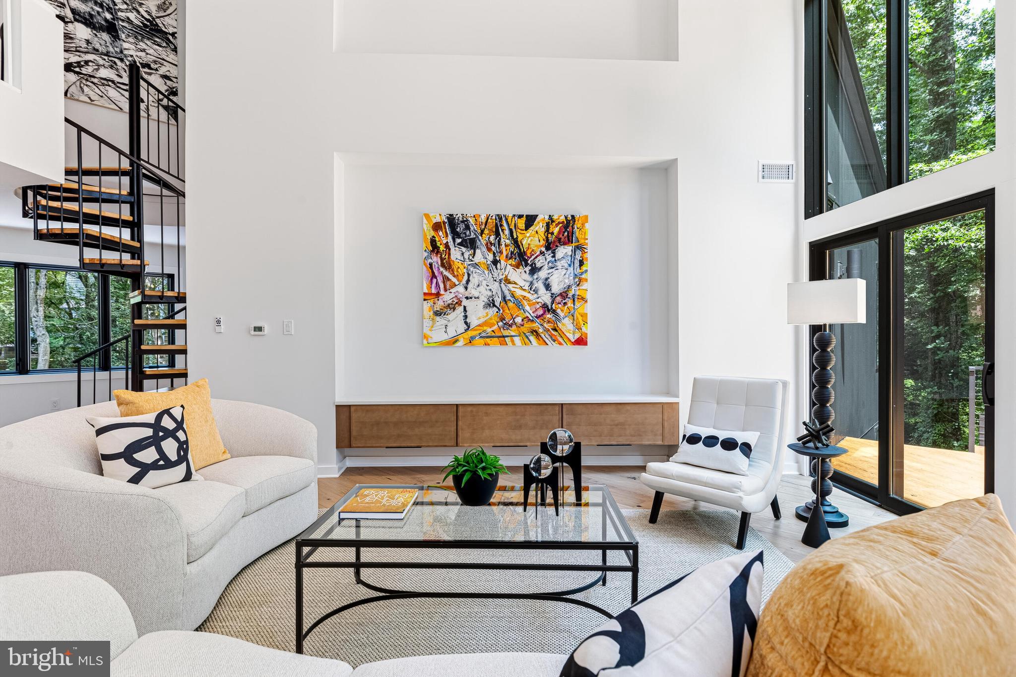 RESTON - Residential