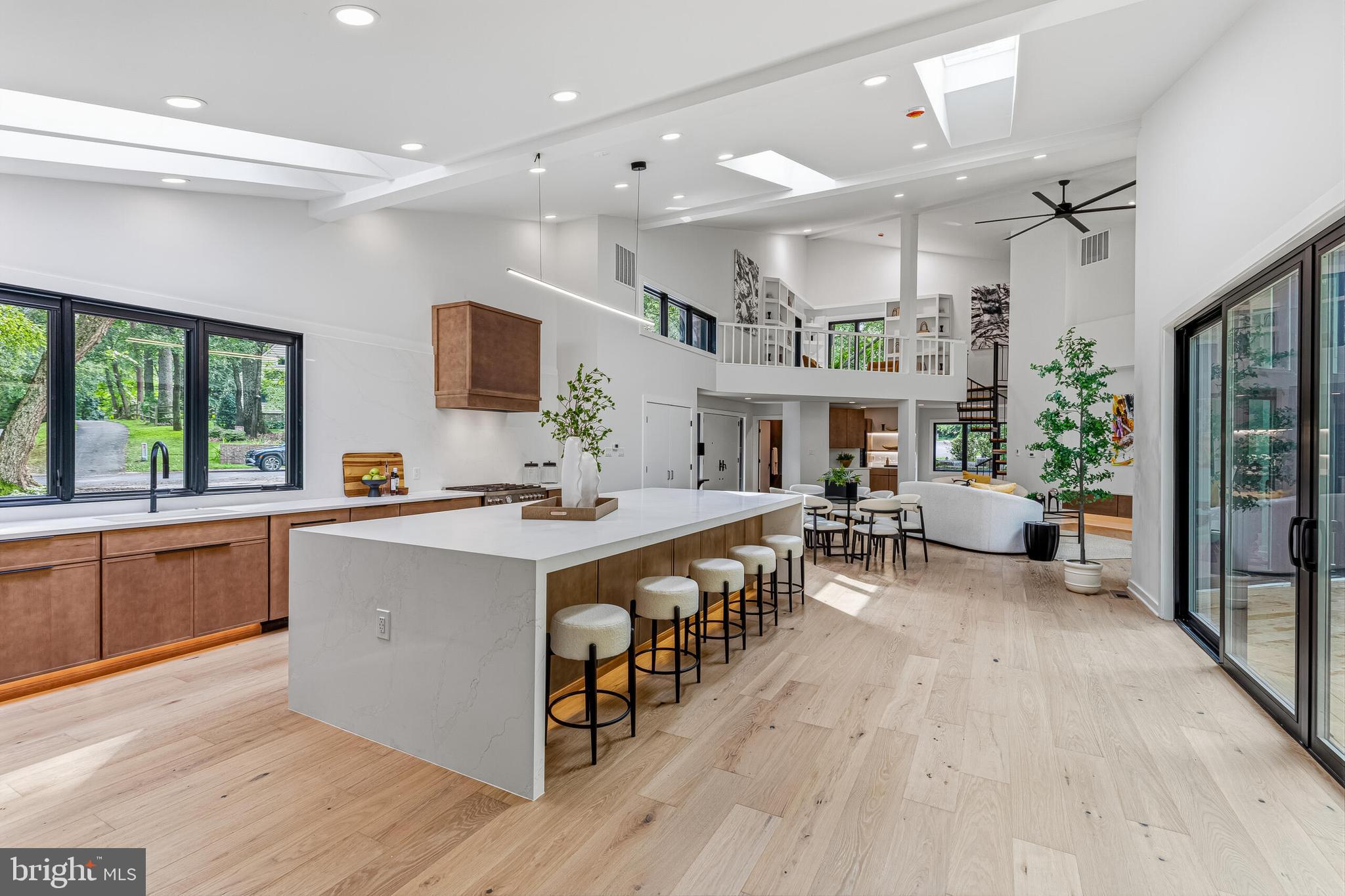 RESTON - Residential
