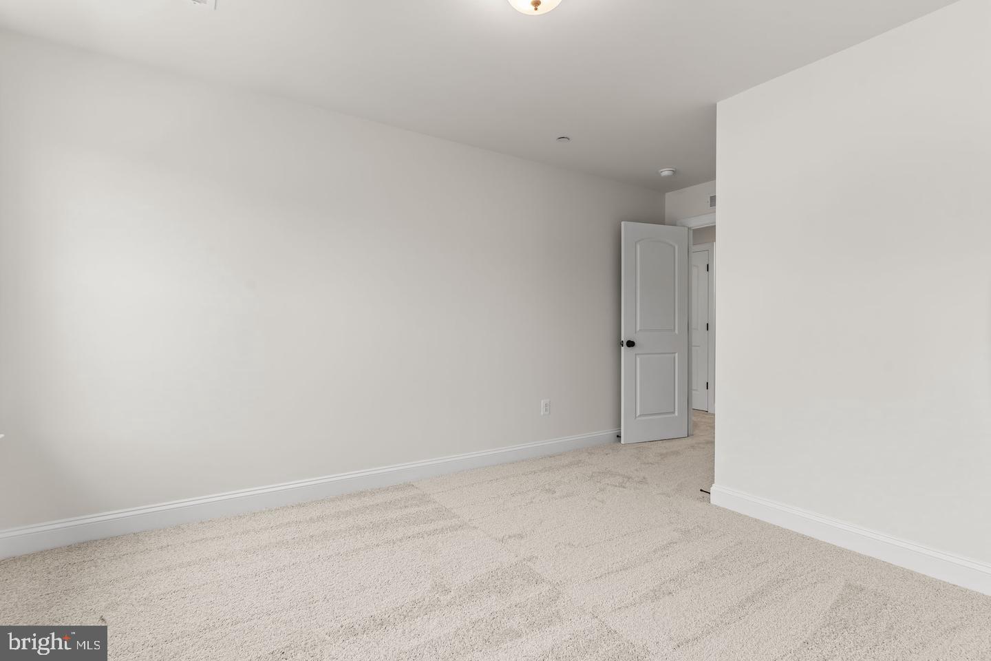 MEADOWS AT TOWN RUN II - Residential