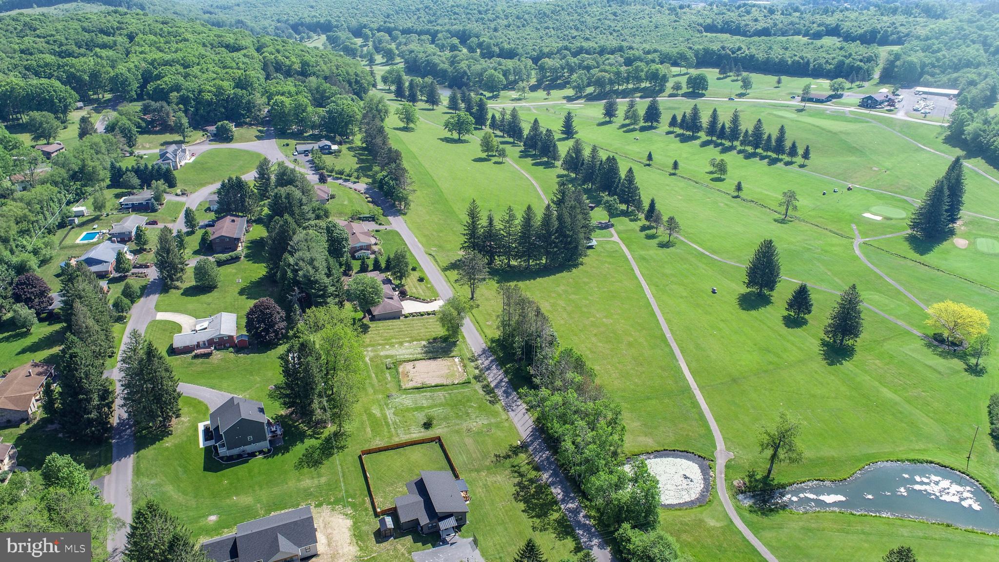 COUNTRY CLUB ACRES - Residential